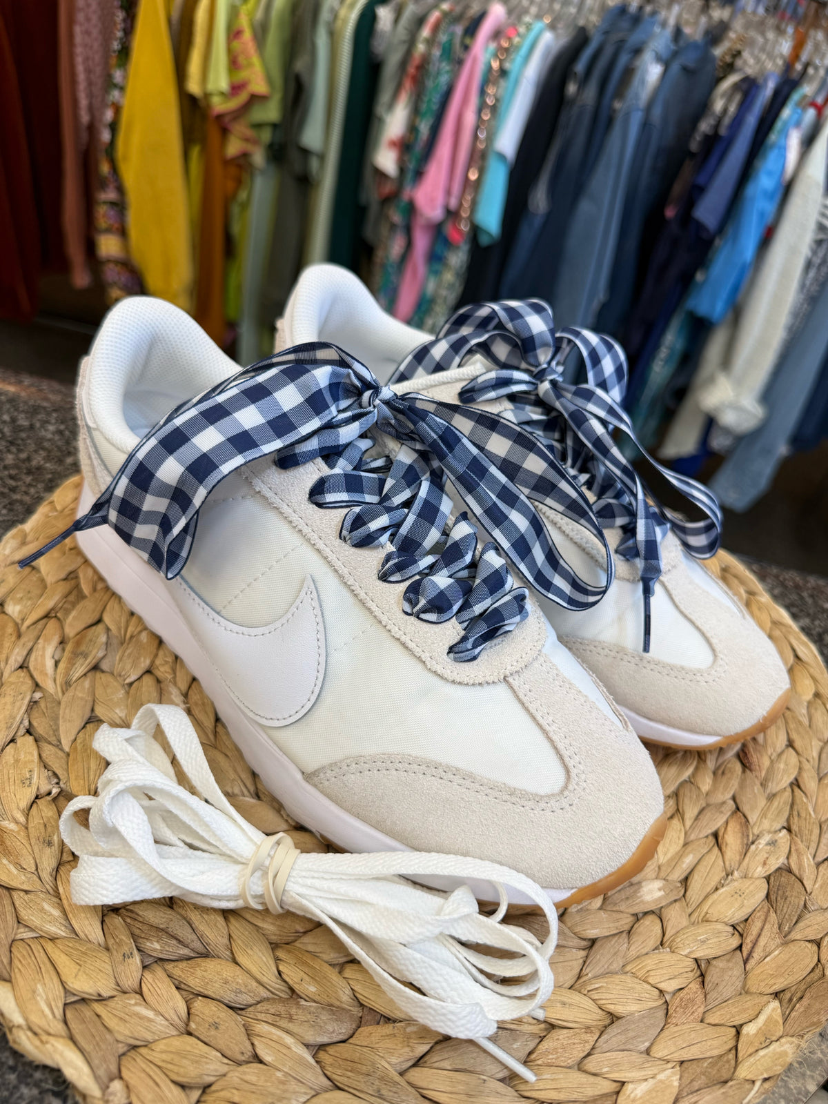 Pre-owned NIKE White Size 9 Sneaker