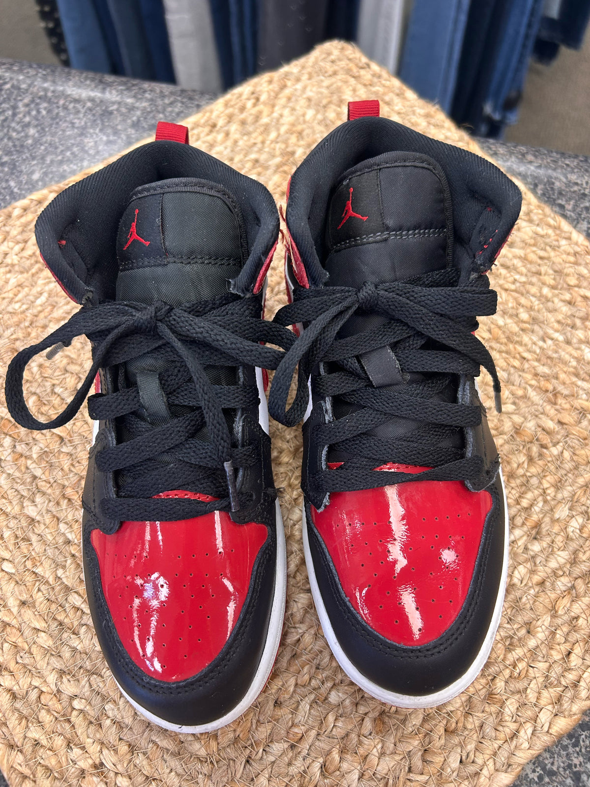 Pre-owned Nike Air Jordan Red Black Trim C-SIZE 2 Boys Designer Sneaker