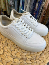 New with Tag AiciBerllucii White Size 7.5 Designer Sneaker