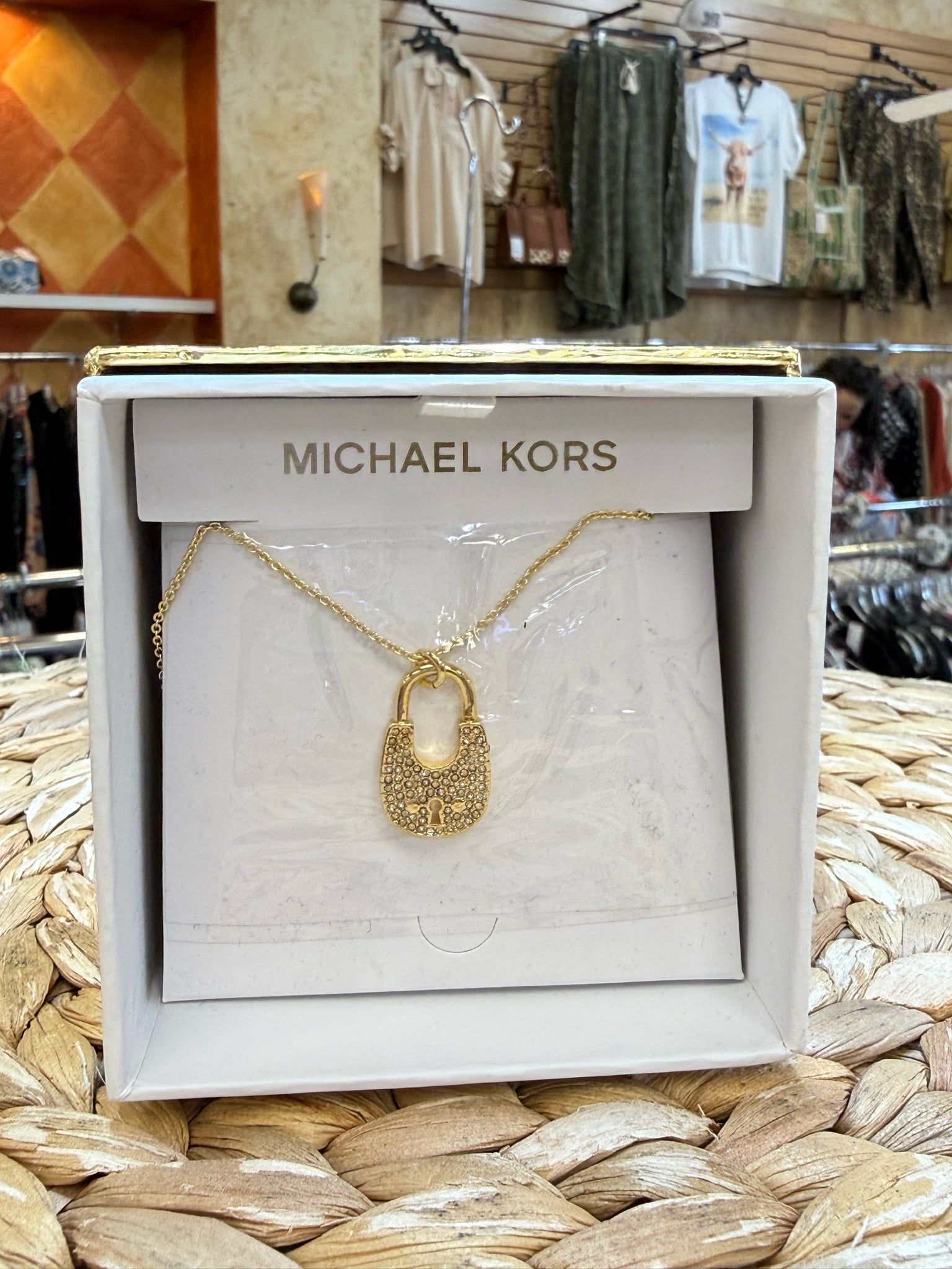 Pre-owned MICHAEL KORS Gold Designer Necklace