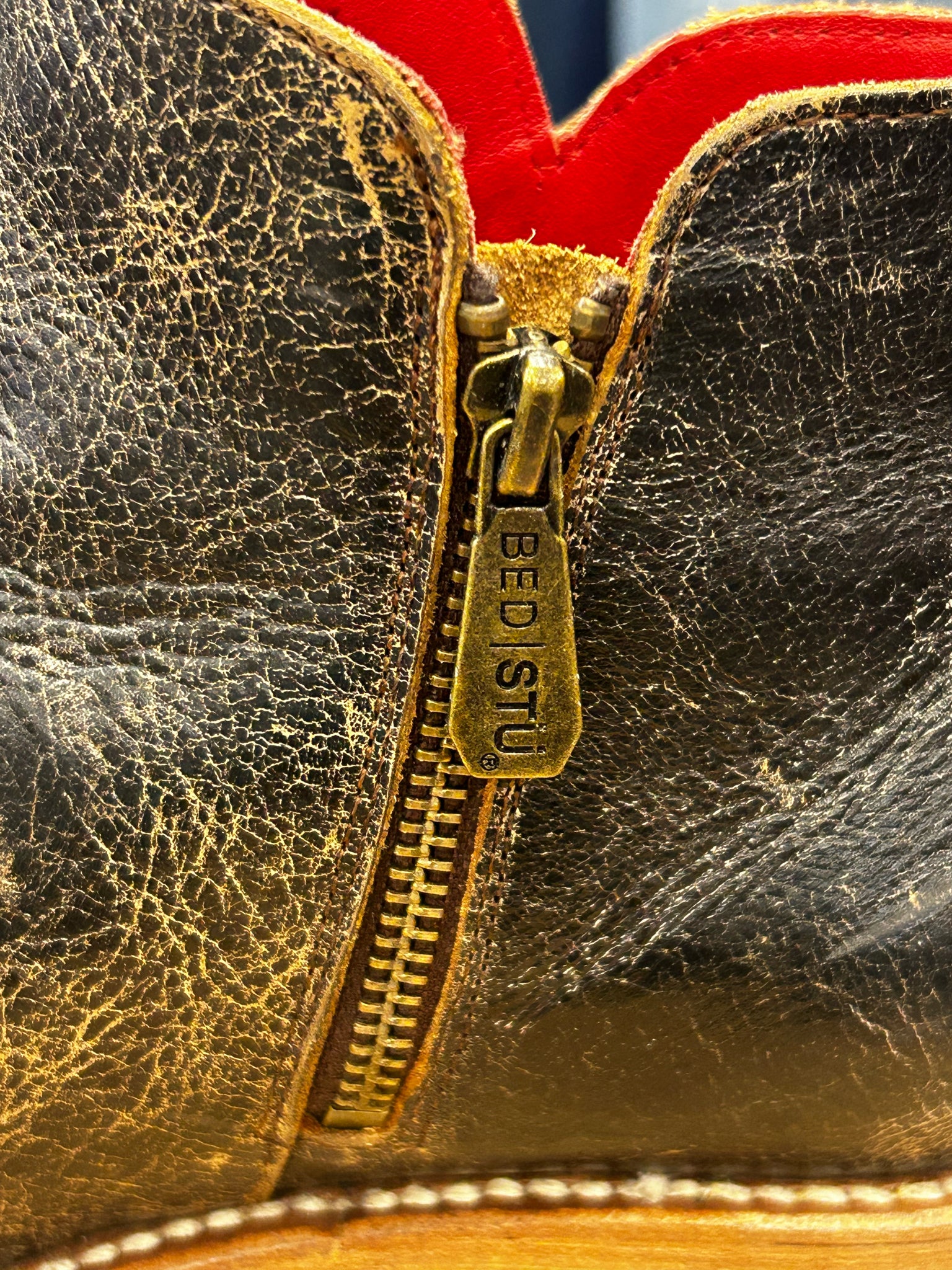 Pre-owned BED STU Black Tan Size 8 Designer Bootie