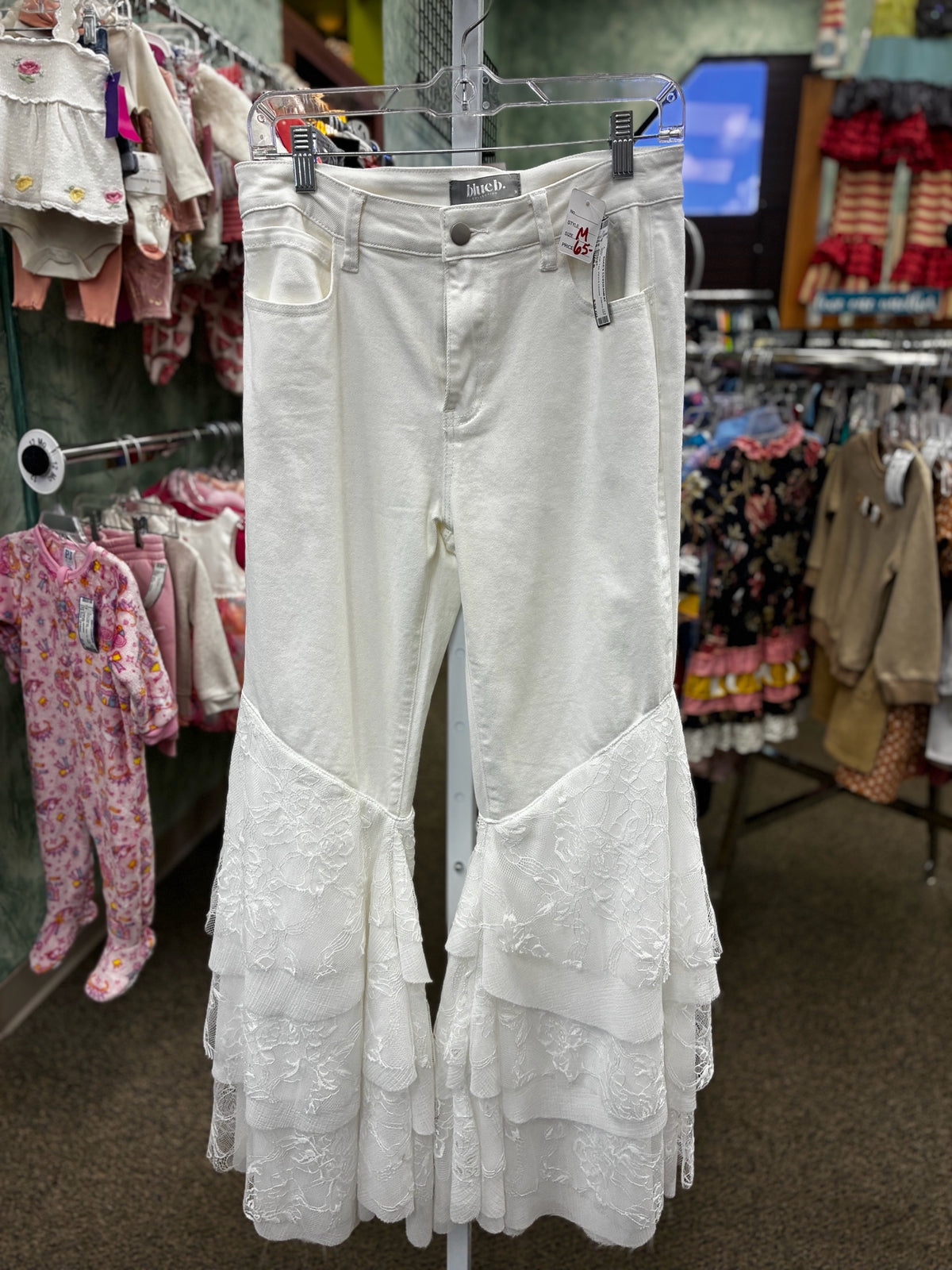 New with Tag BLUE B WHITE DENIM Size: 8 Jean