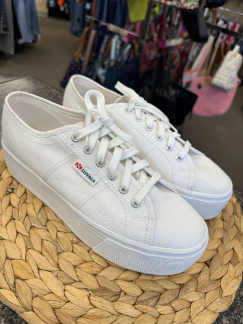 New  Without Tag SUPERGA White Size 9 Sneaker