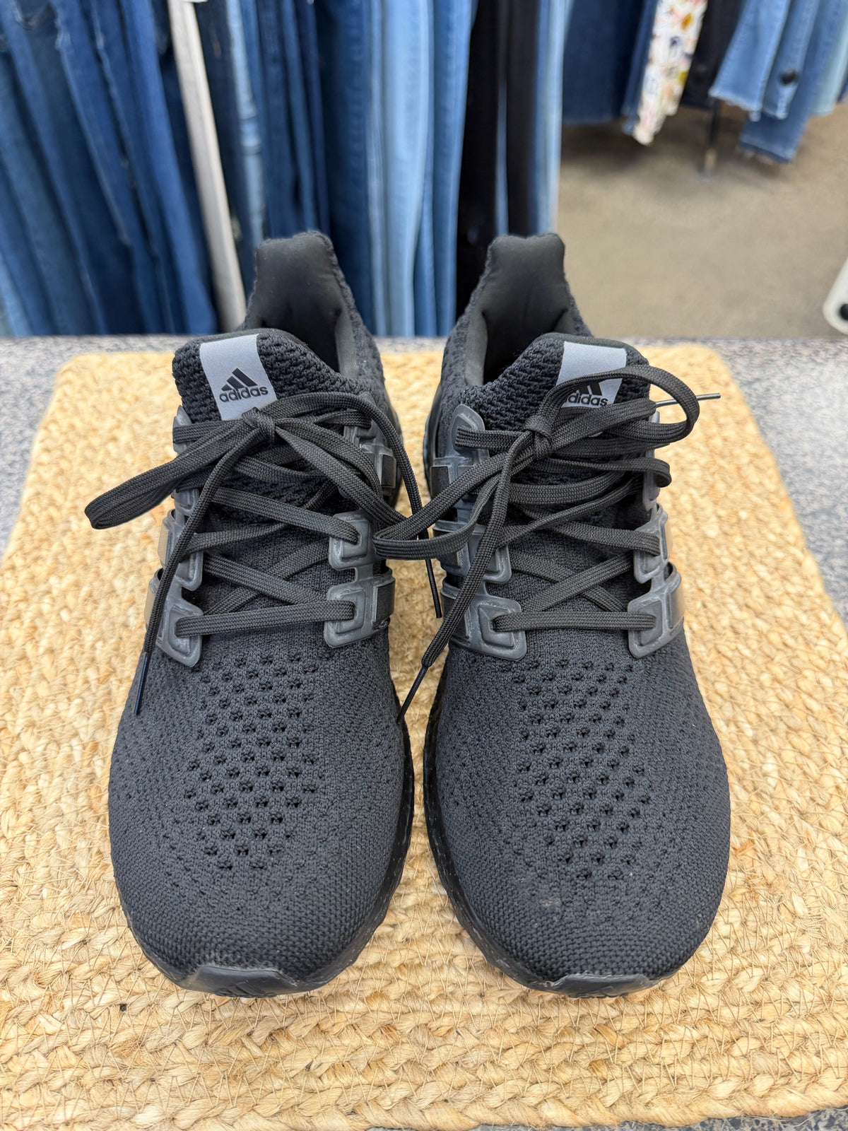 Pre-owned ADIDAS Black Size 9 Designer Sneaker