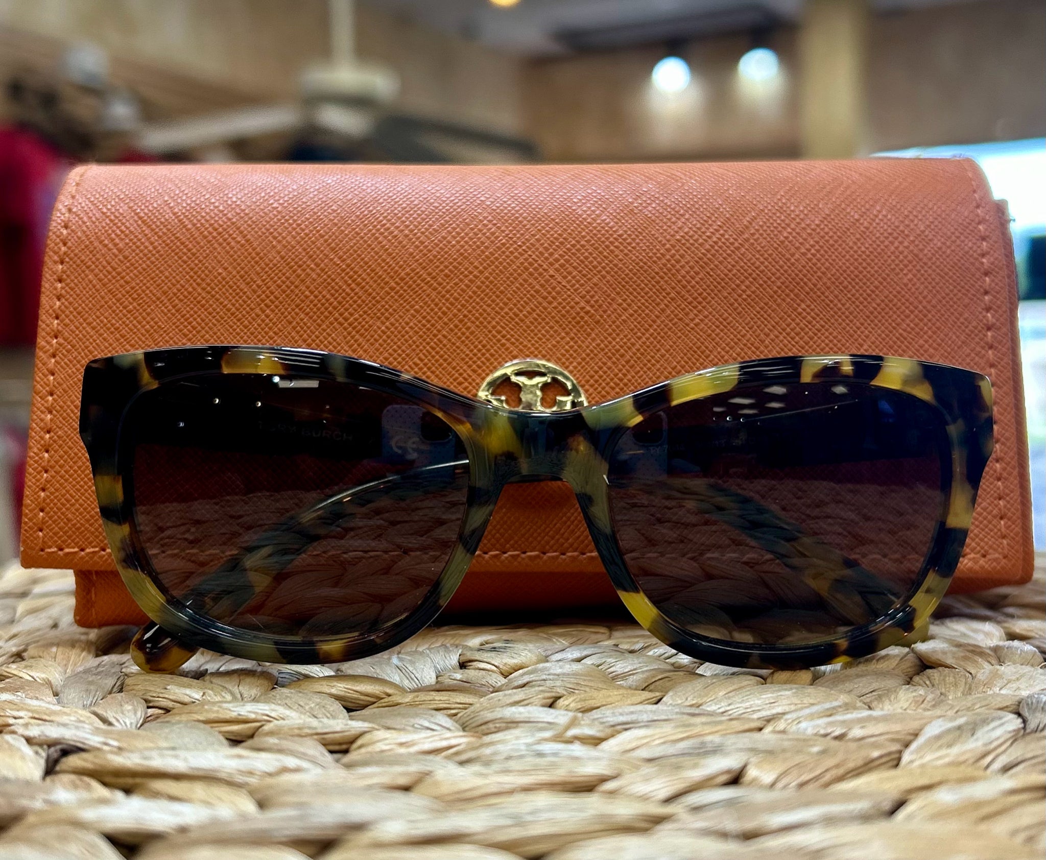Pre-owned TORY BURCH Animal Designer Sunglasses