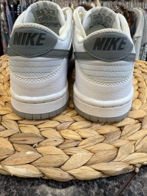 Pre-owned NIKE Light gray White Trim C-SIZE 3.5 Boys Sneaker