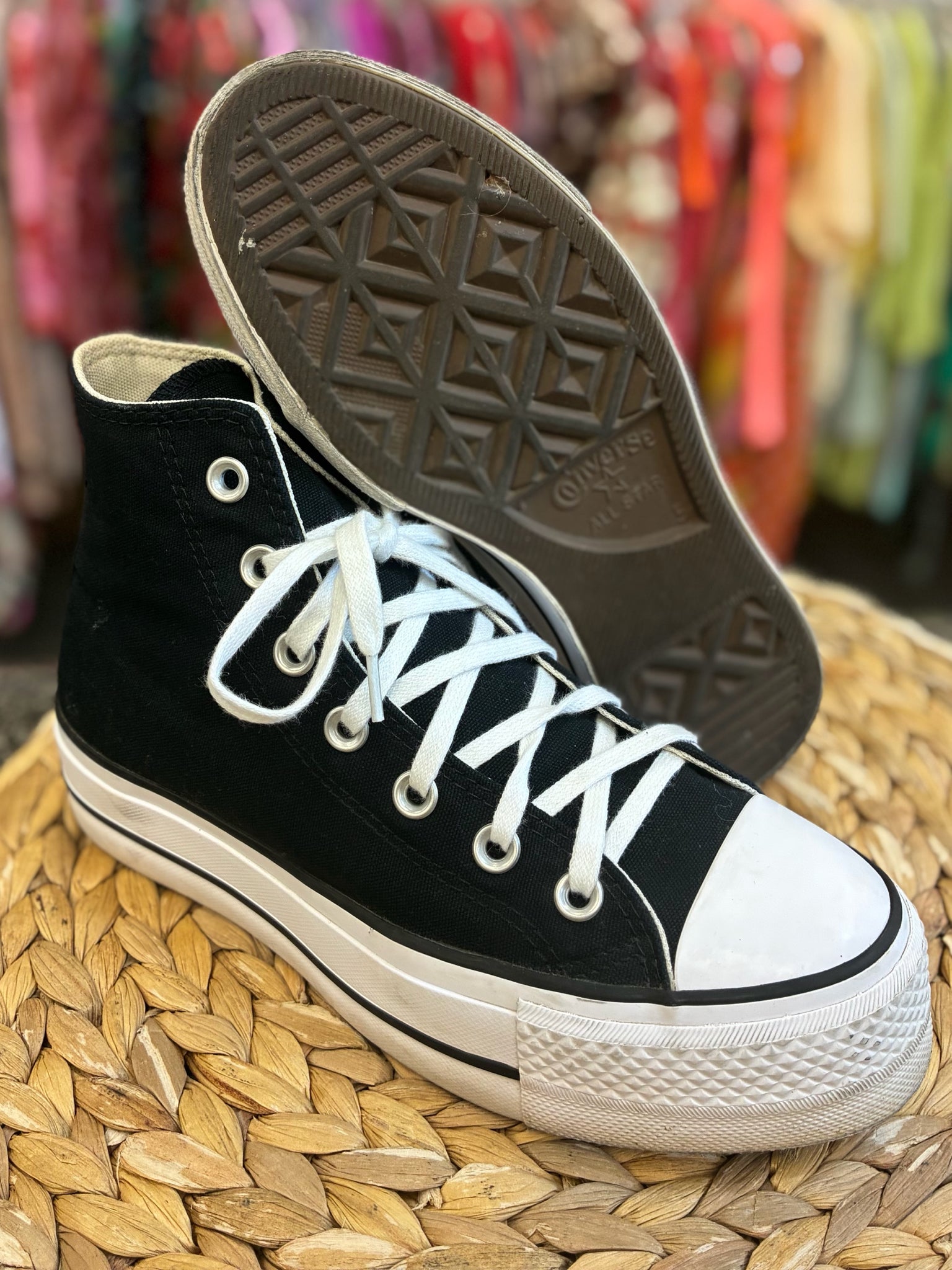 Pre-owned CONVERSE Black White Size 7 Designer Sneaker