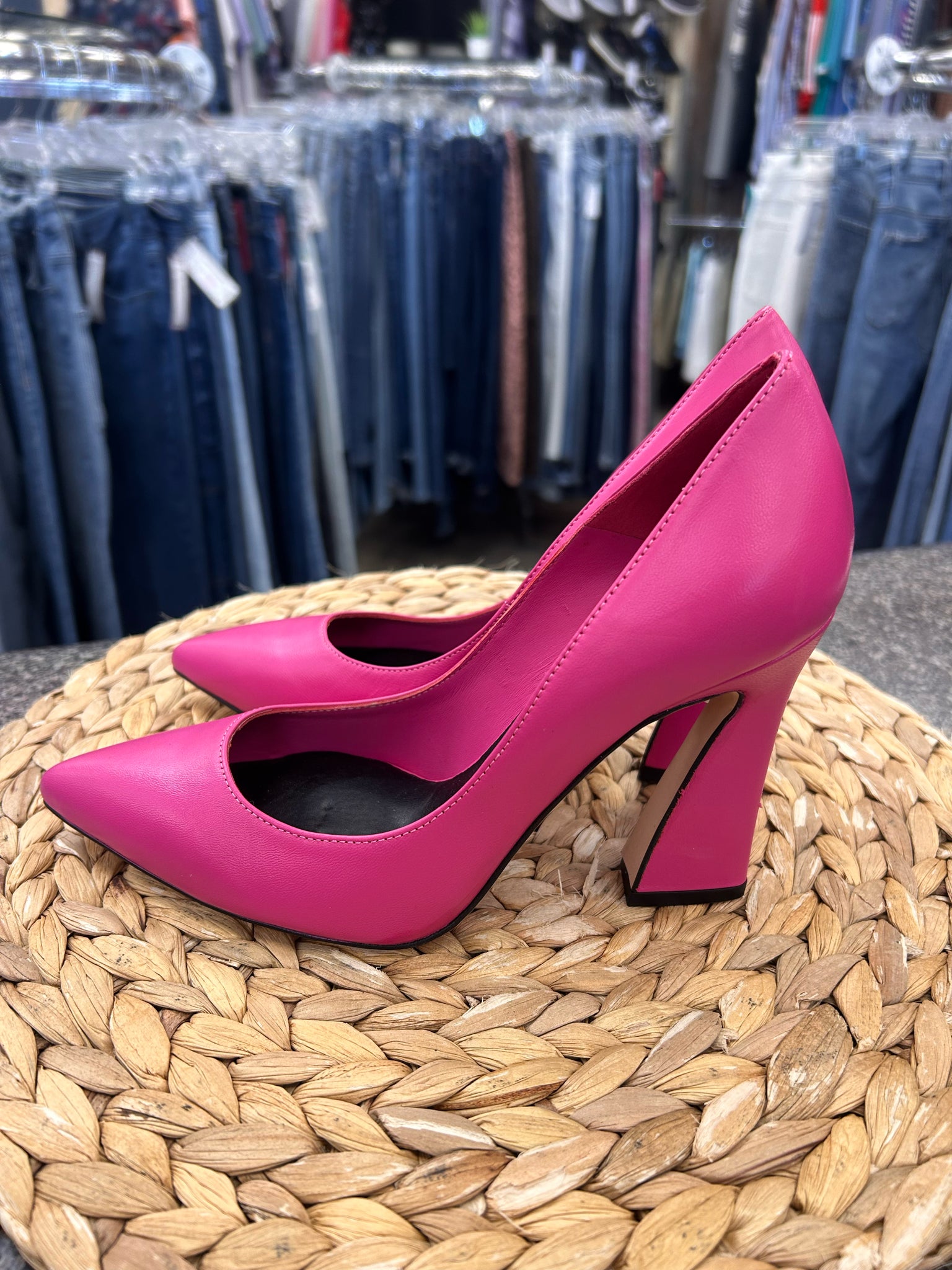 Pre-owned TED BAKER Hot pink Size 6.5 Designer Heel