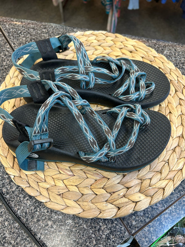 Pre-owned CHACO Blue Brown Print Size 8 Designer Sandal