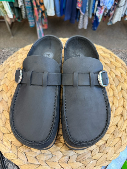 Pre-owned BIRKENSTOCK Black Size 10 Designer Shoe