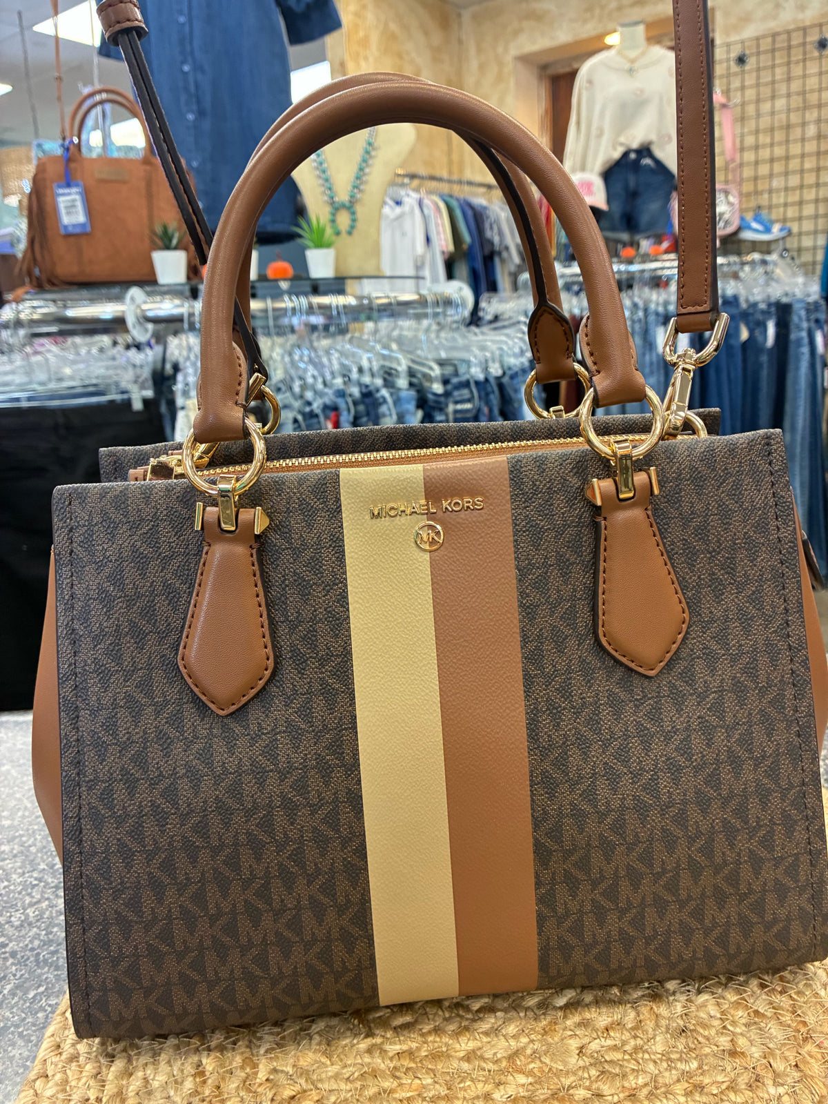 New  Without Tag MICHAEL KORS Brown Signature Light brown Designer Purse