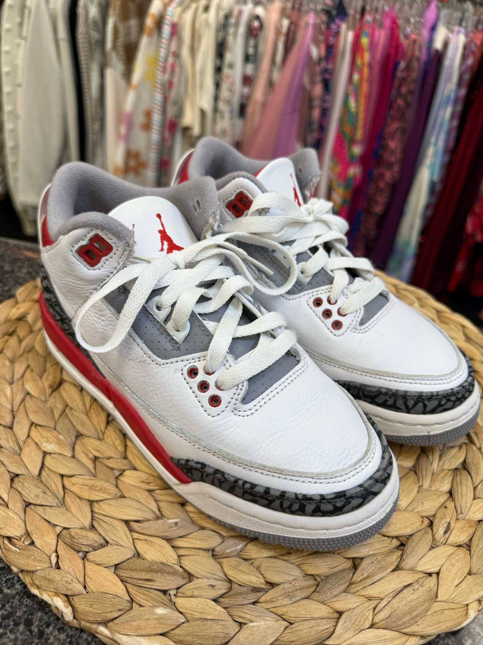 Pre-owned Nike Air Jordan White Red Trim C-SIZE 4.5 Boys Designer Sneaker