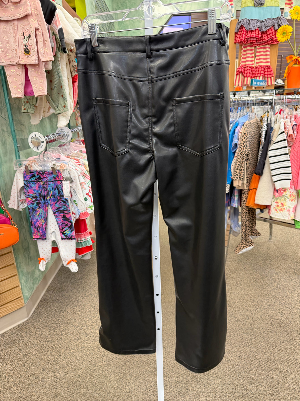 New with Tag BOHO CHIC Black Size 6 Pants