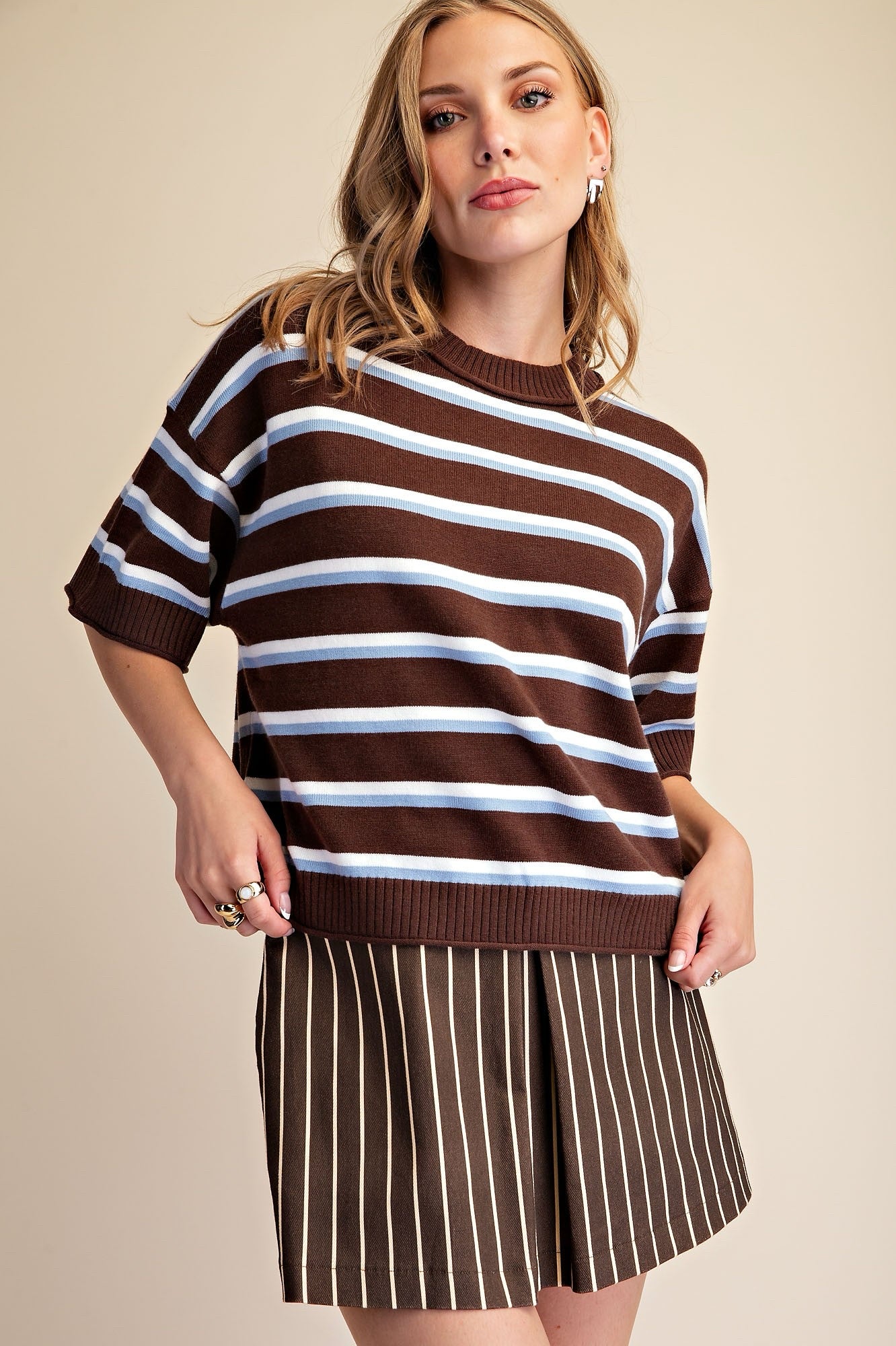 New GLAM Brown Pinstripe Light Blue Size S Short Sleeve Sweater