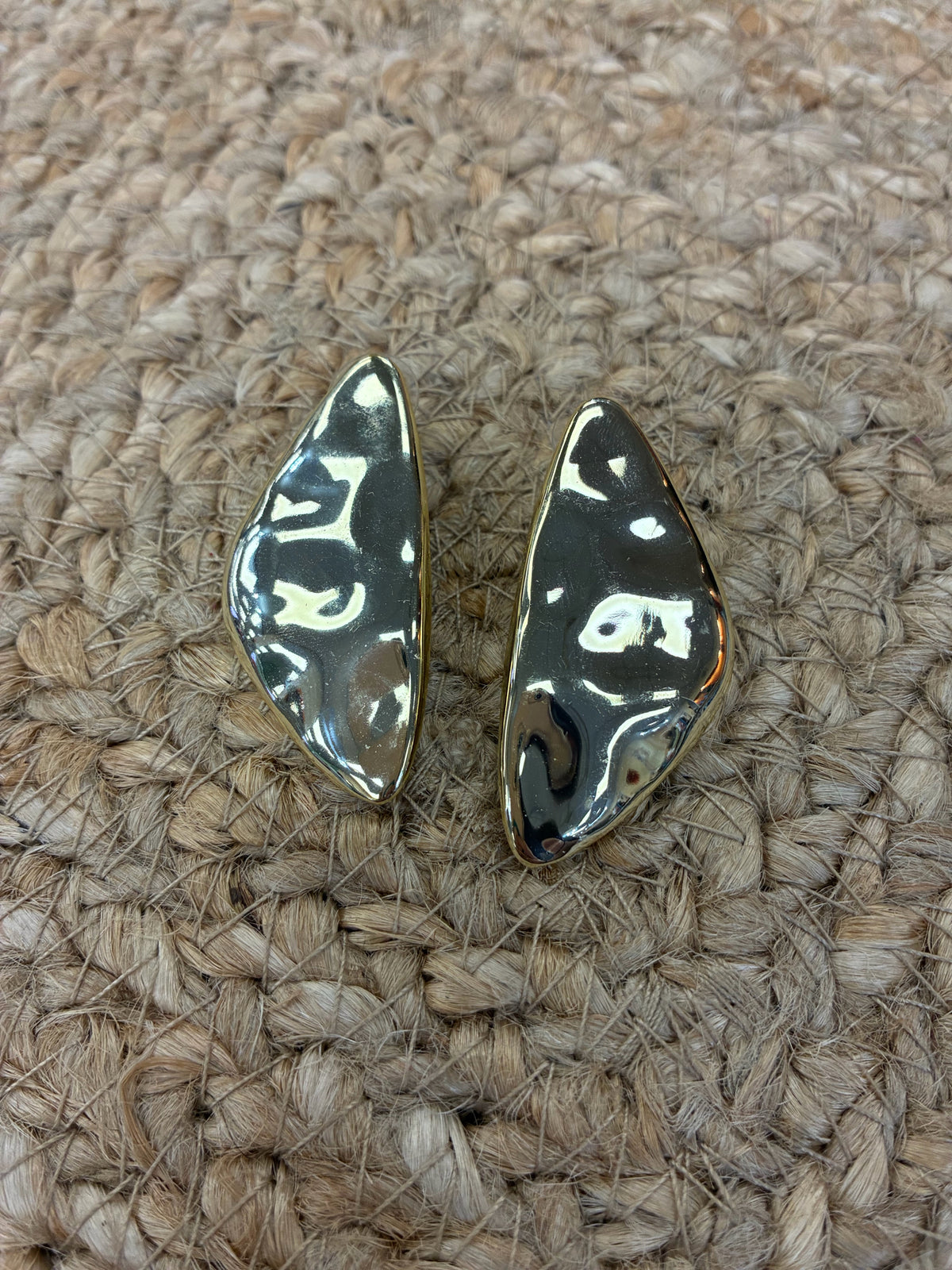 Pre-owned KENDRA SCOTT Gold Small Designer Earring