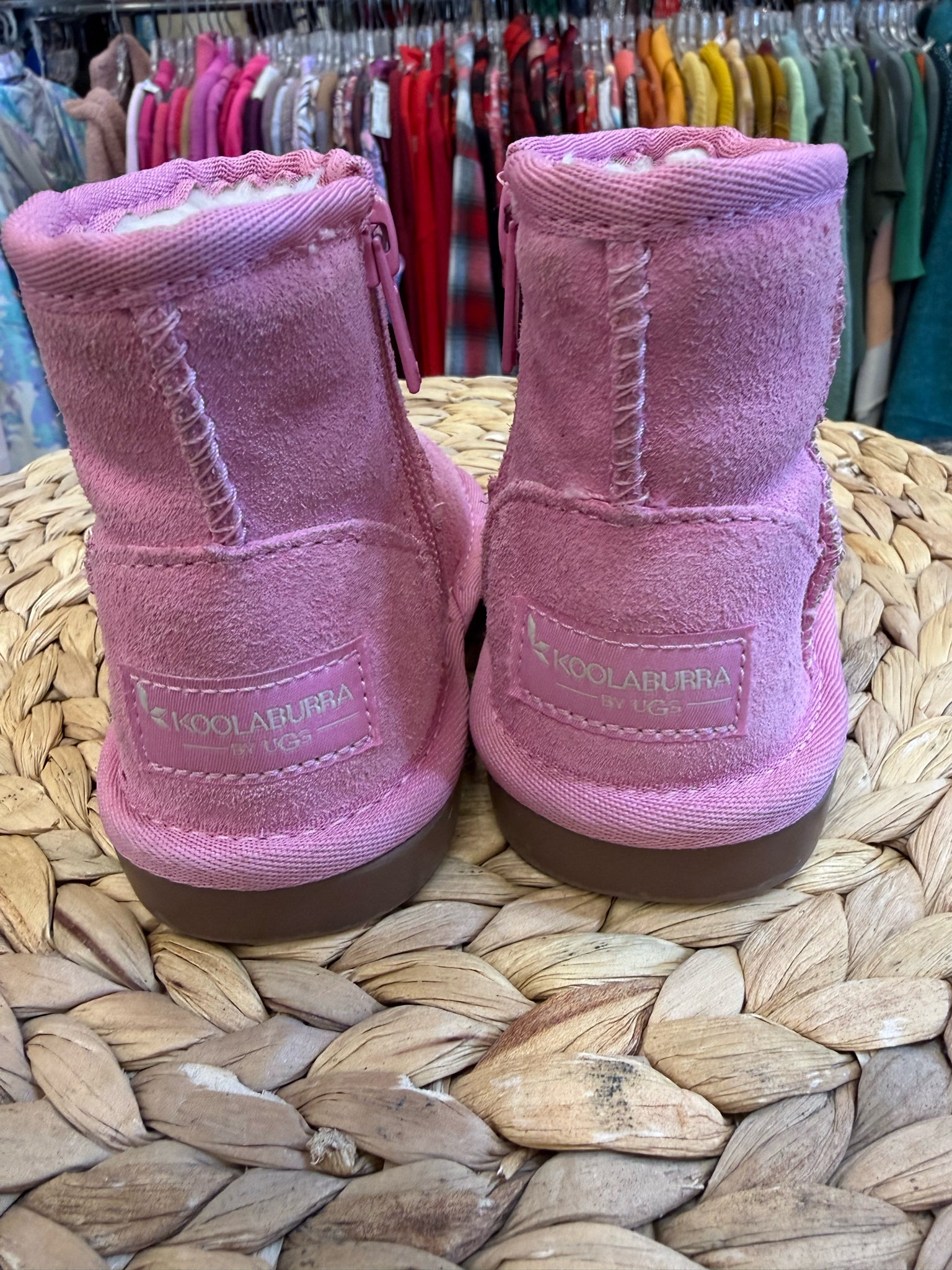 New  Without Tag UGG Hot pink Shoe Size 5 Girls Boot
