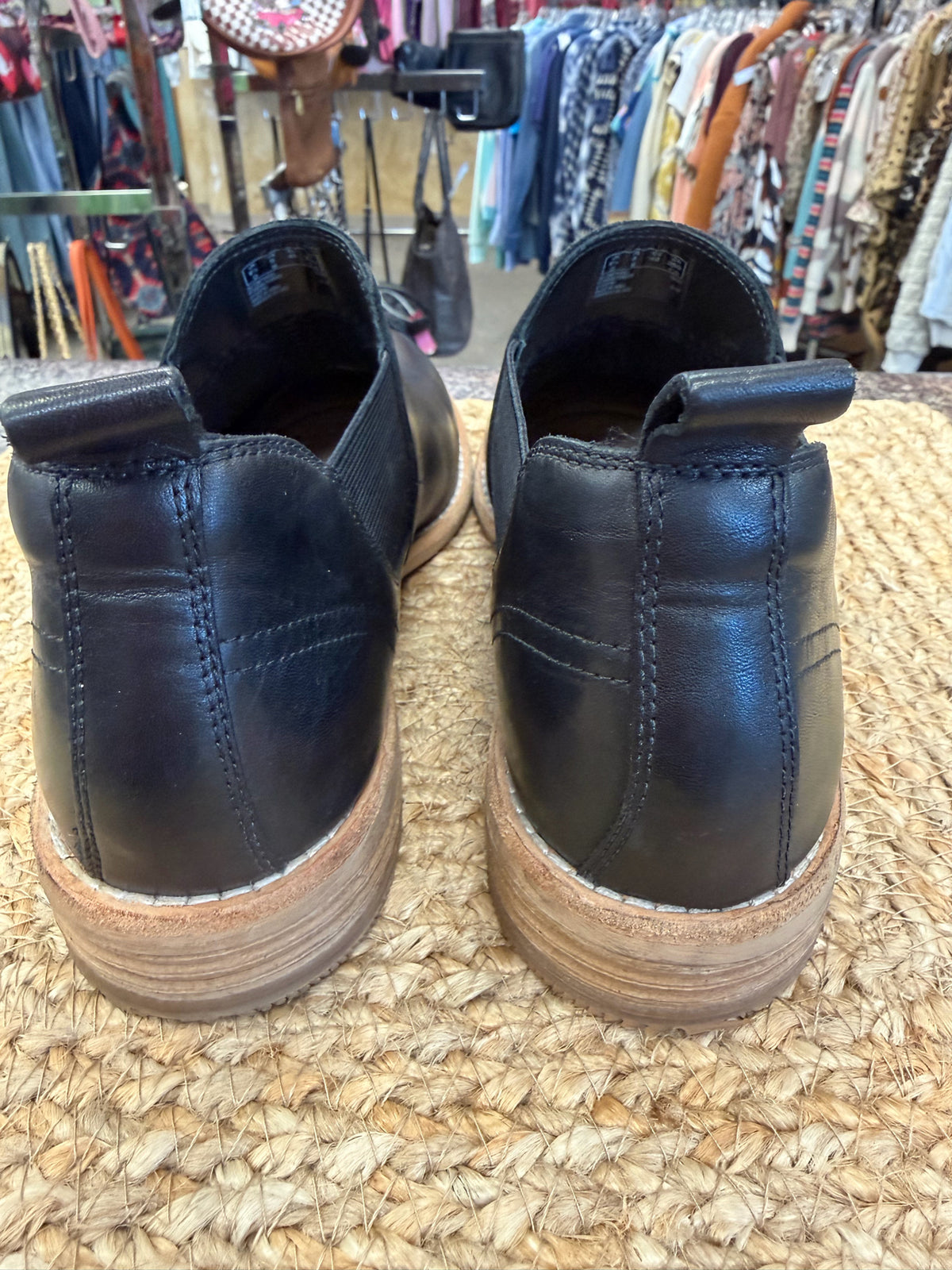 Pre-owned CLARKS Black Size 9 Shoe