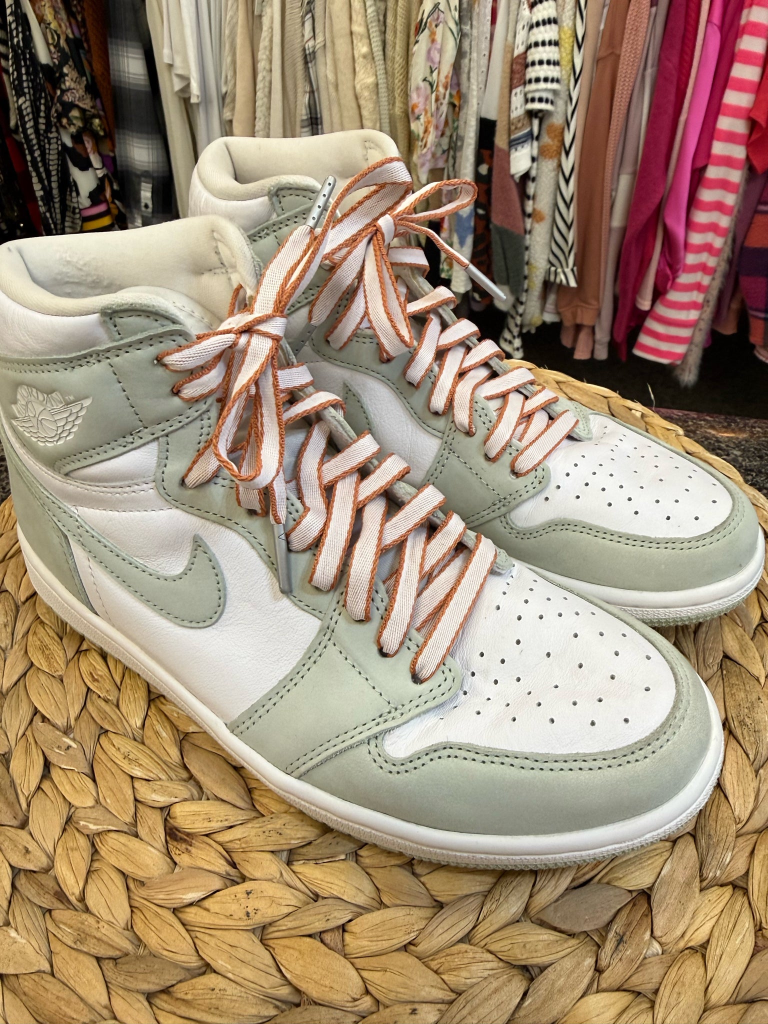 Pre-owned AIR JORDAN SEA GREEN White Size 9.5 Designer Sneaker