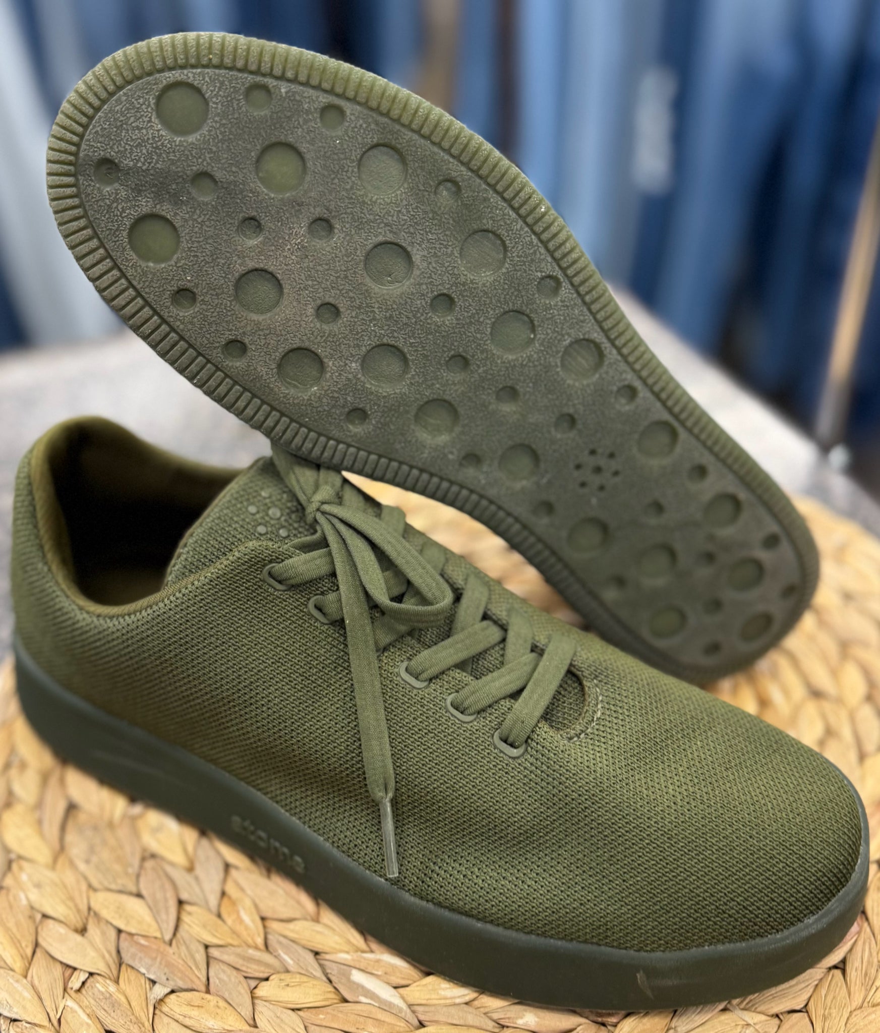 Pre-owned ATOMS Dark Olive SHOE SIZE 10 MENS Sneakers