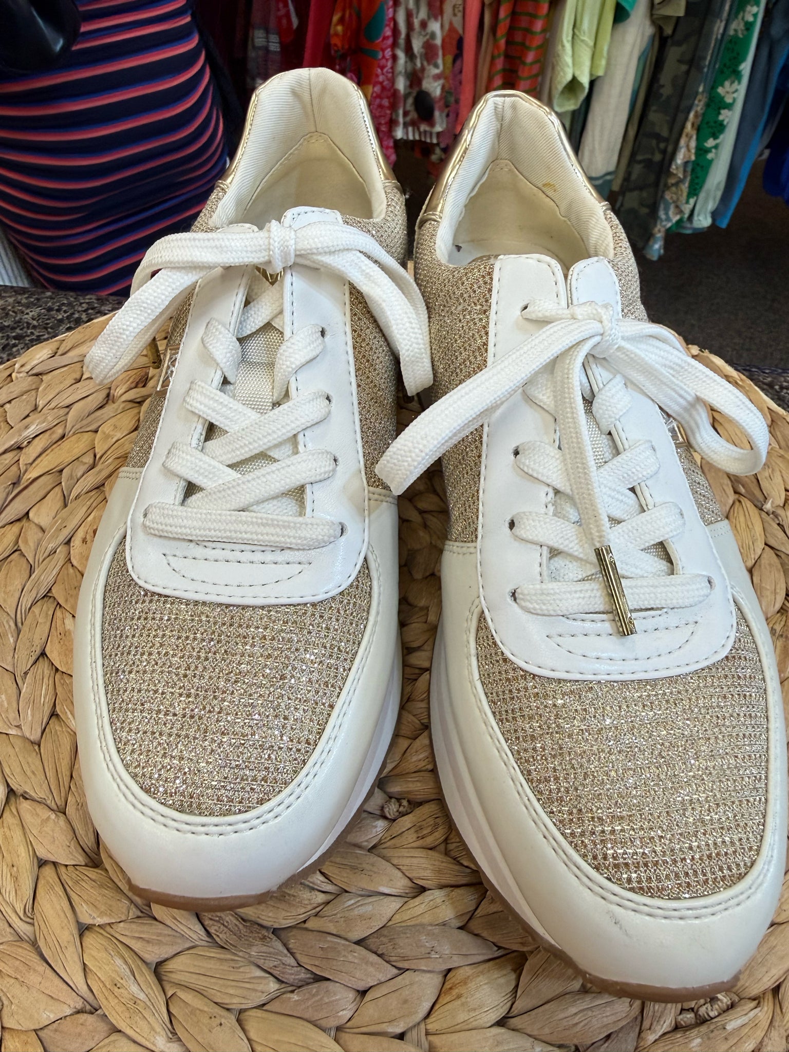 Pre-owned MICHAEL KORS Gold blend Cream Trim Size 7 Designer Sneaker