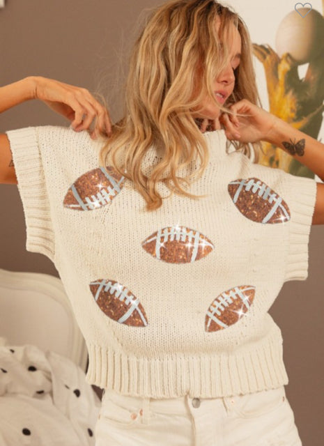 New BIBI Cream Size S Short Sleeve Sweater