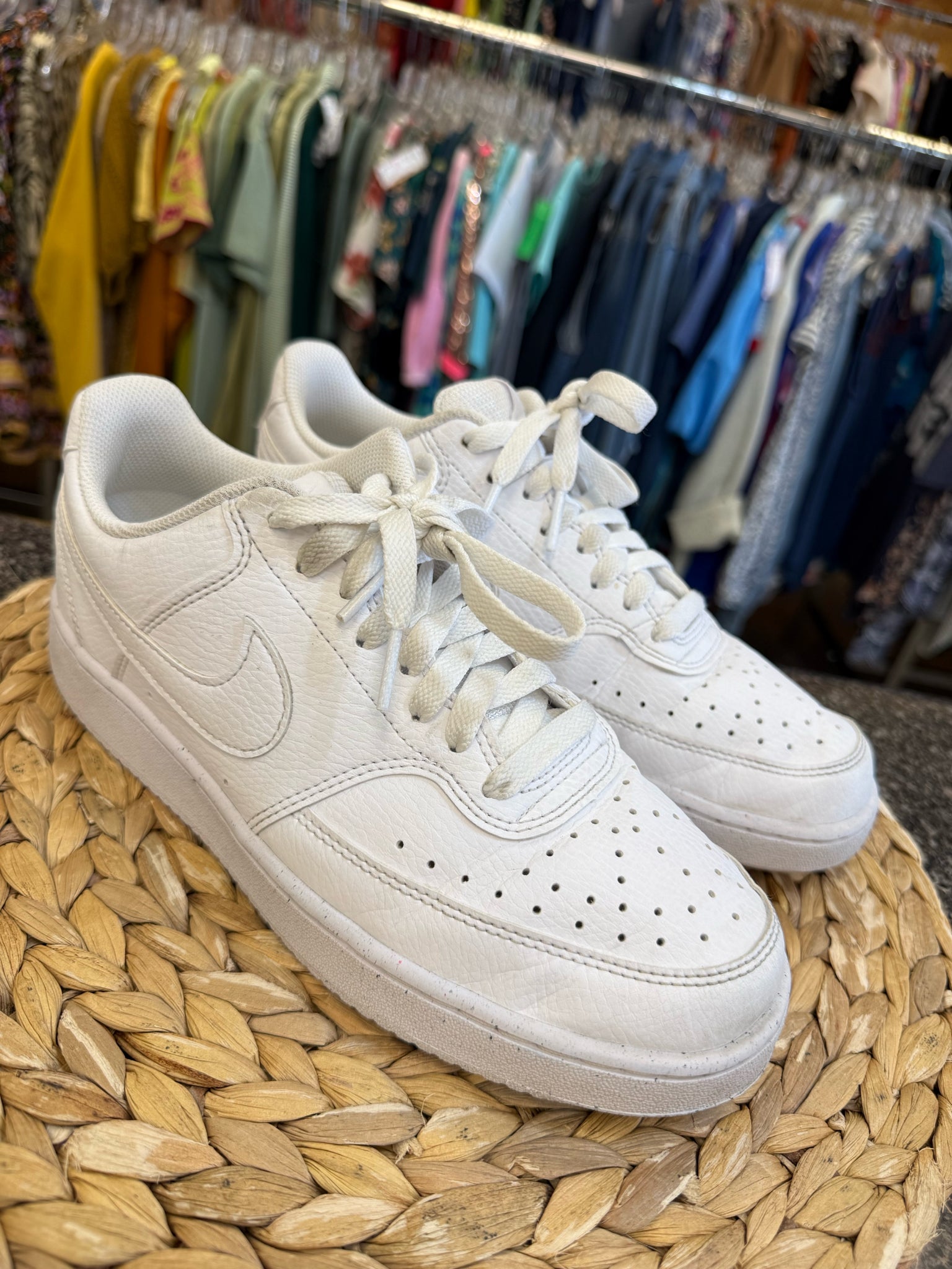 Pre-owned NIKE White Size 7 Sneaker