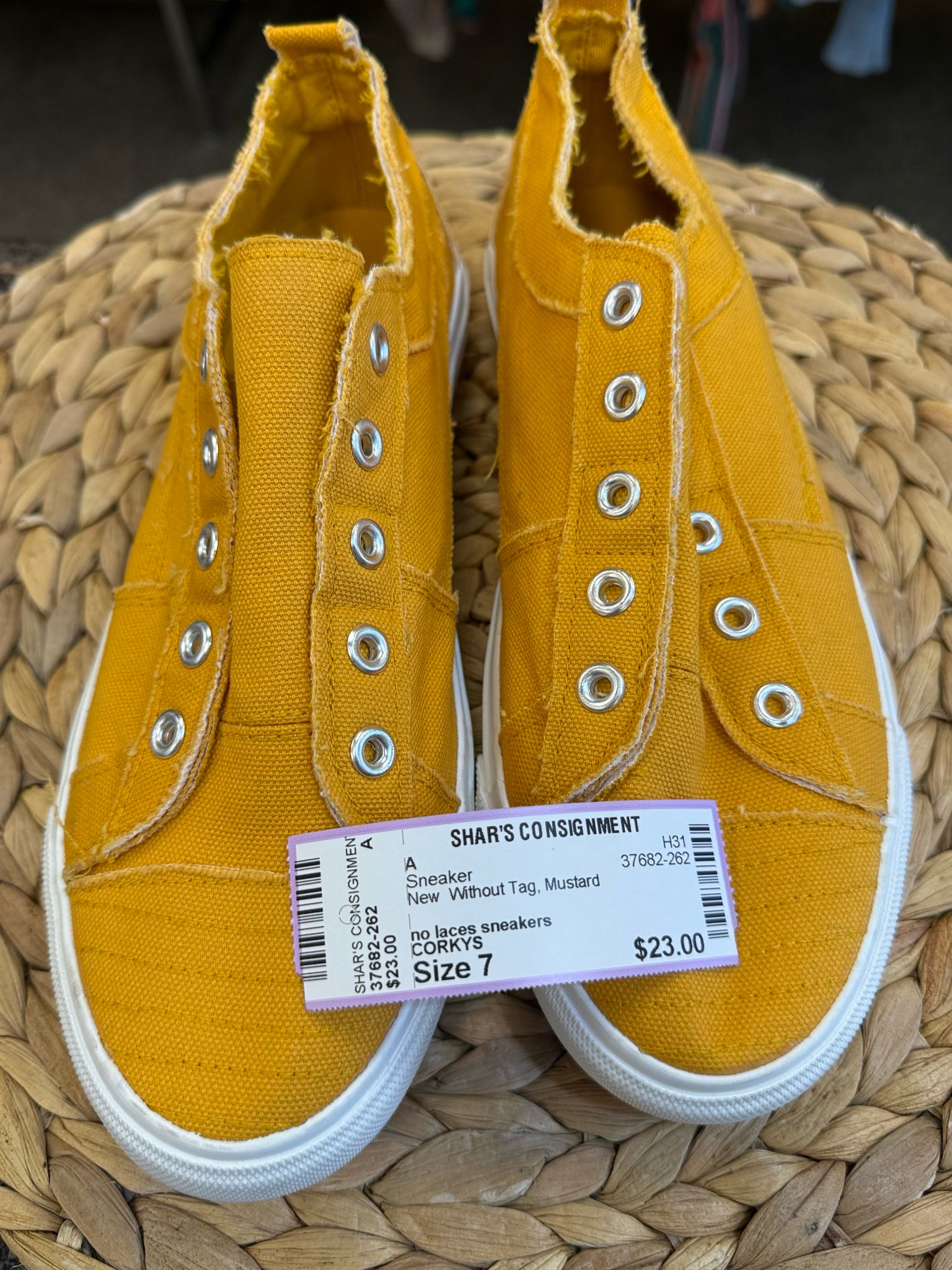 New  Without Tag CORKYS Mustard Size 7 Sneaker
