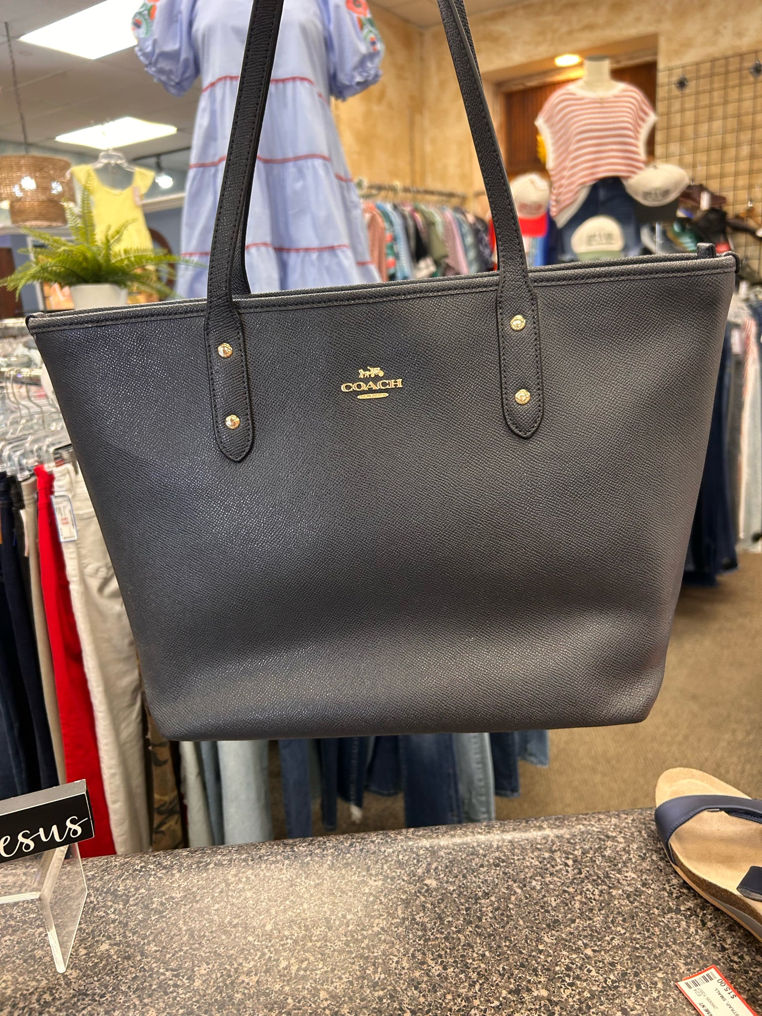 Pre-owned COACH Navy Shoulder Designer Purse