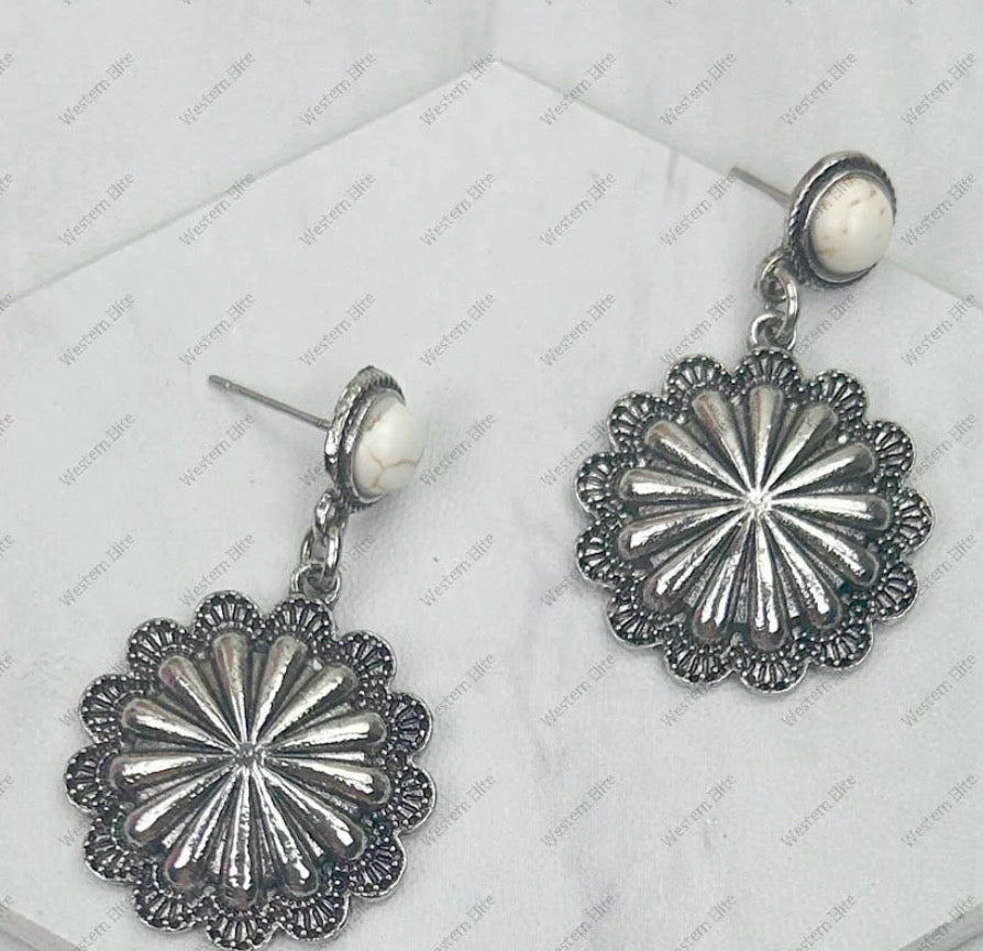 New WESTERN Silver White Earring