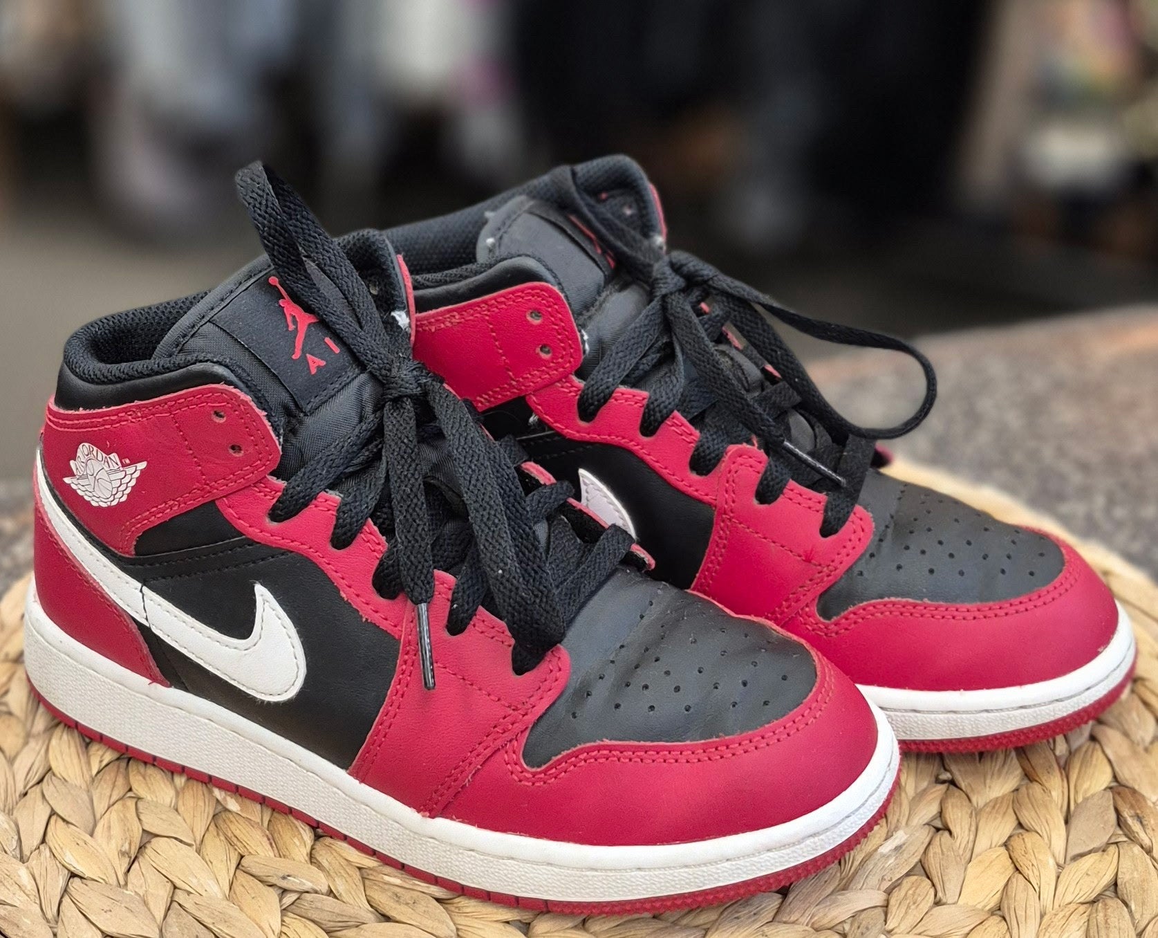 Pre-owned AIR JORDAN Red Black C-SIZE 4.5 Boys Designer Sneaker