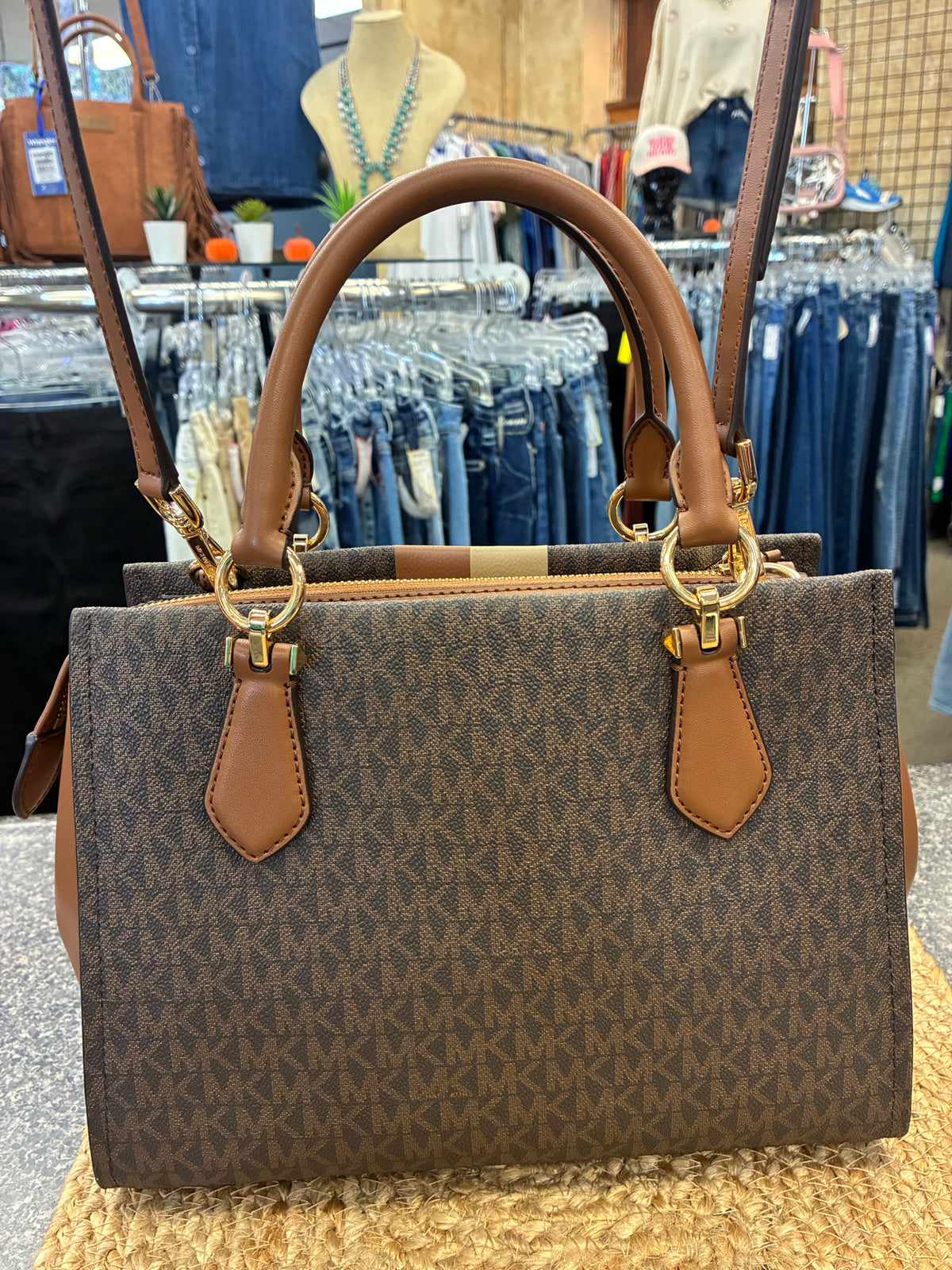 New  Without Tag MICHAEL KORS Brown Signature Light brown Designer Purse