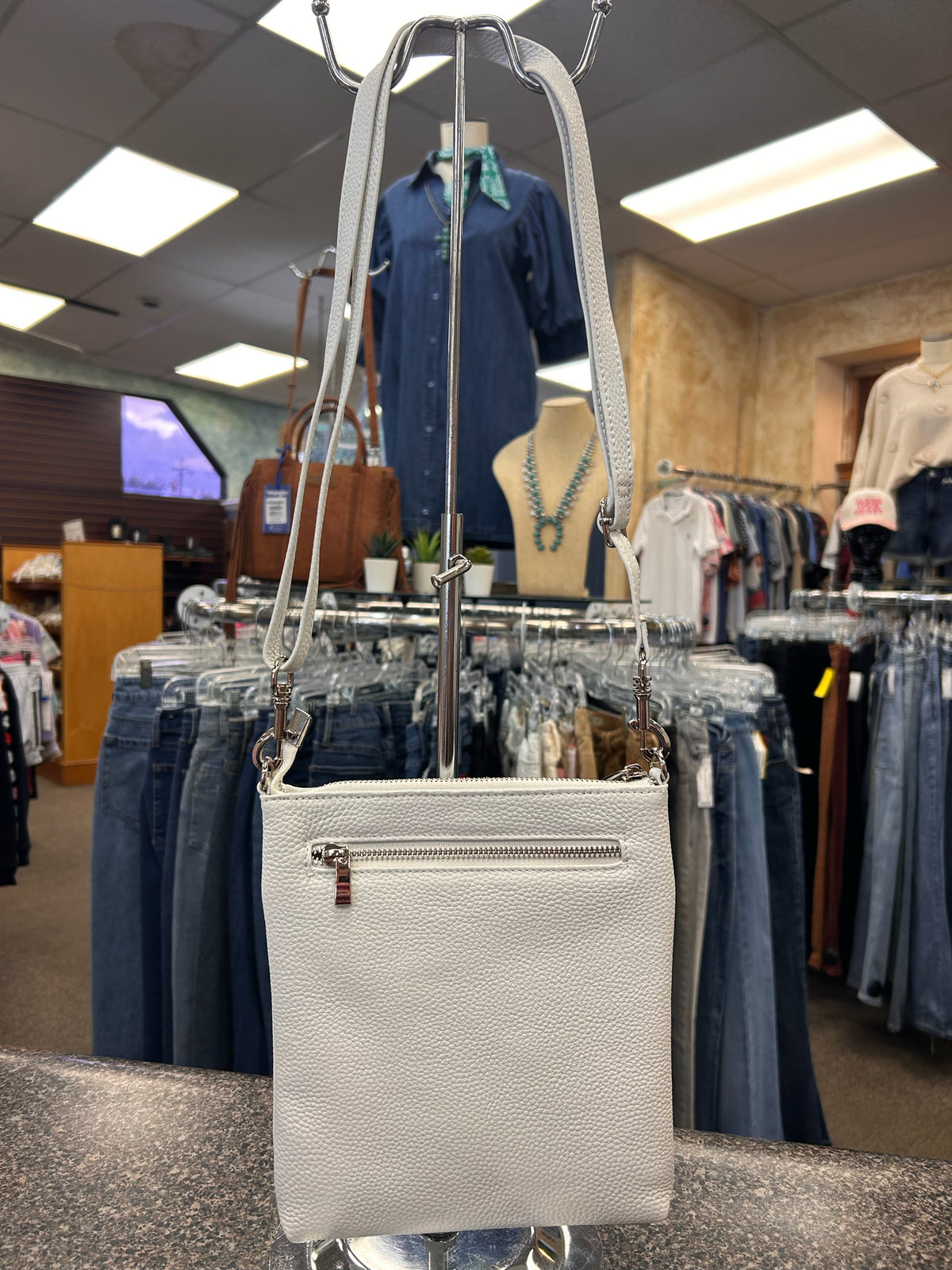 Pre-owned Befen White Silver Trim S Crossbody Purse