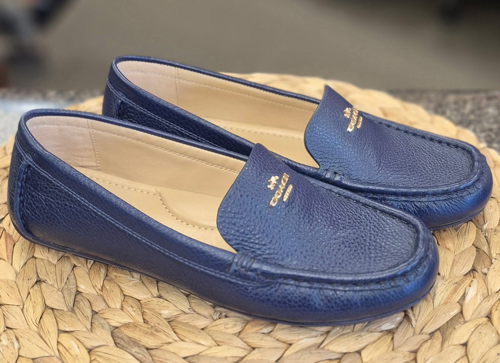 Pre-owned COACH Navy Size 6.5 Designer Shoe