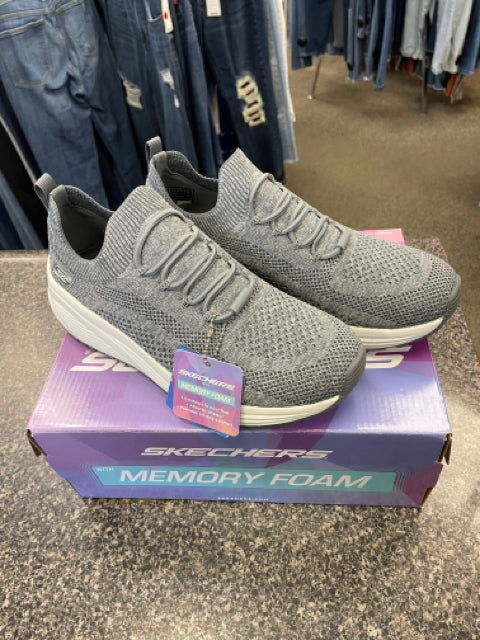 New with Tag SKECHERS Gray blend Size 8 Sneaker