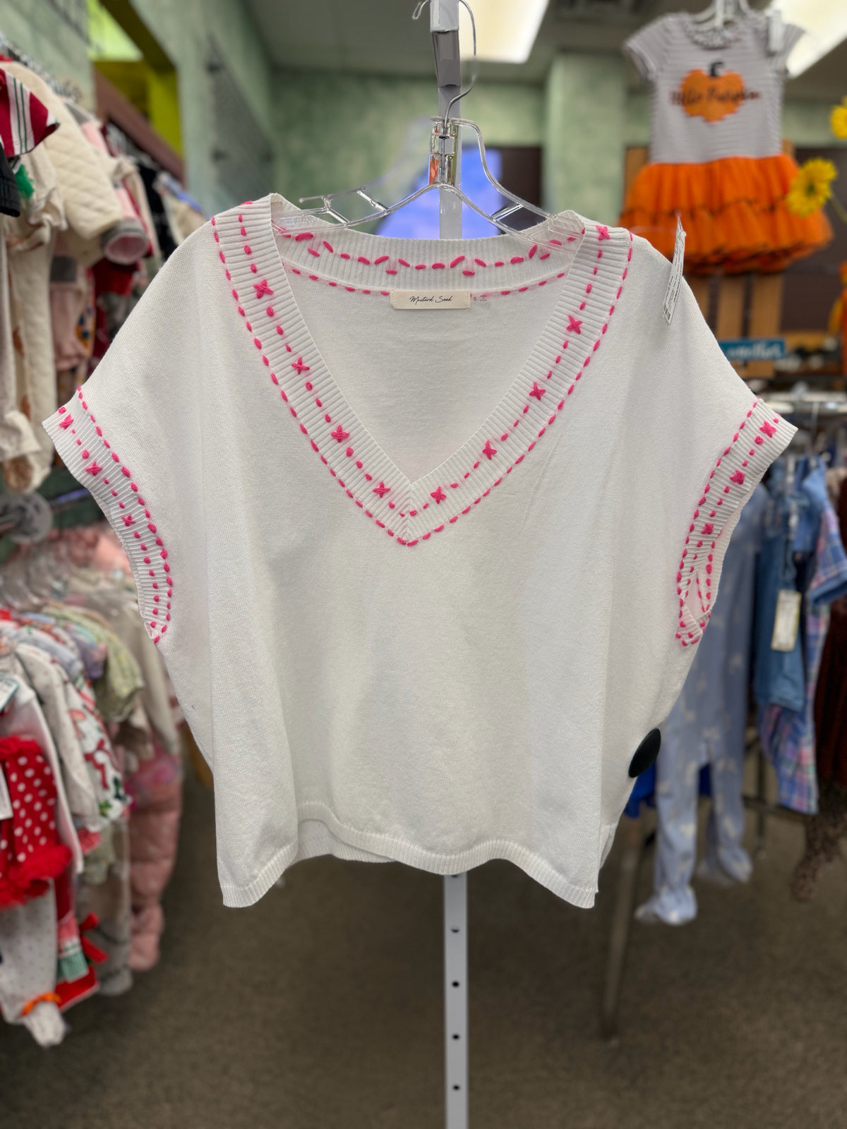 Pre-owned MUSTARD SEED White Pink Trim Size S Sleeveless Sweater