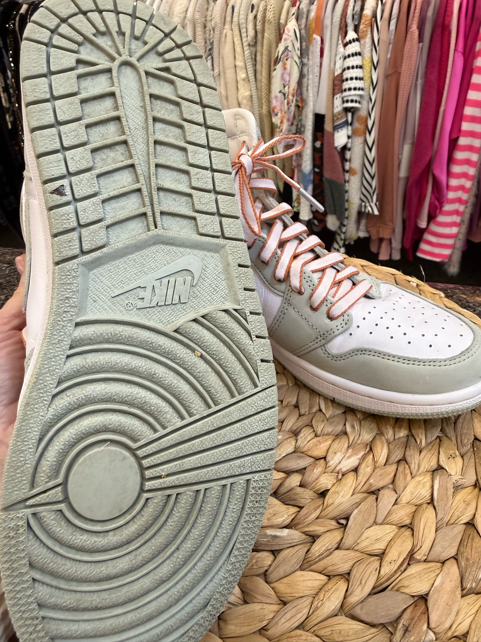 Pre-owned AIR JORDAN SEA GREEN White Size 9.5 Designer Sneaker