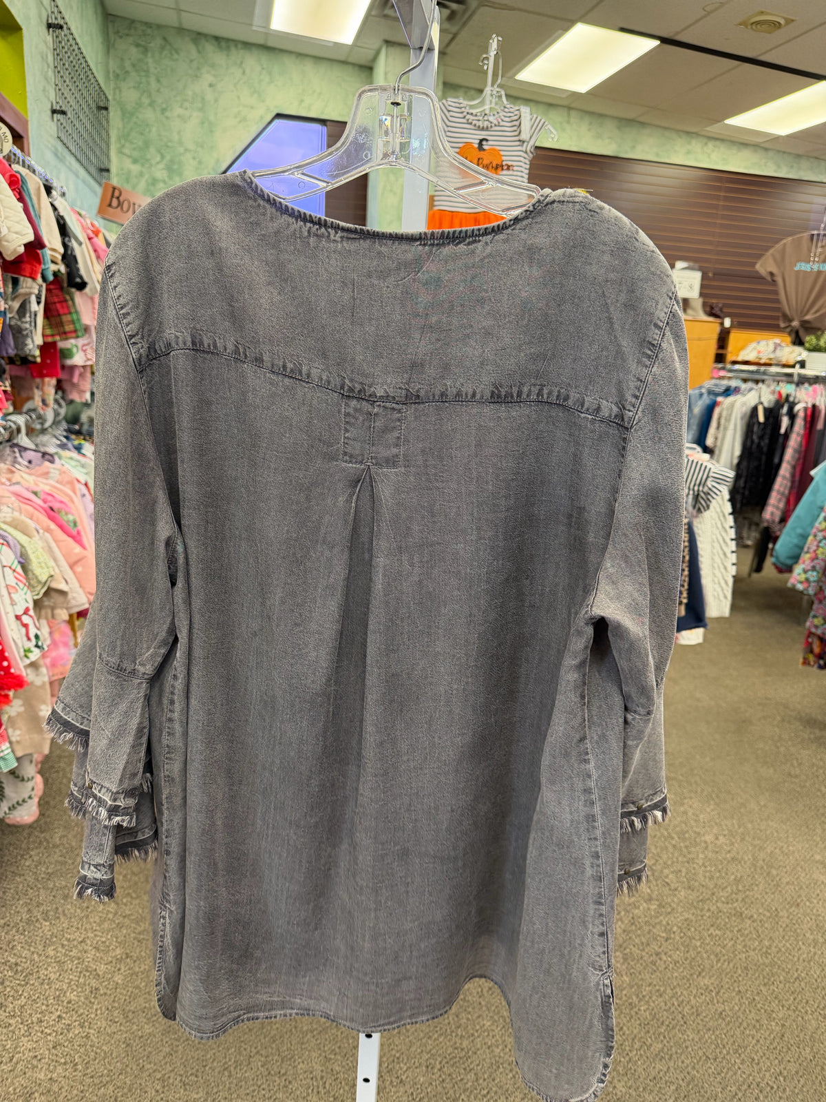 Pre-owned JOHN MARK Gray Size: XL Quarter Sleeve Blouse