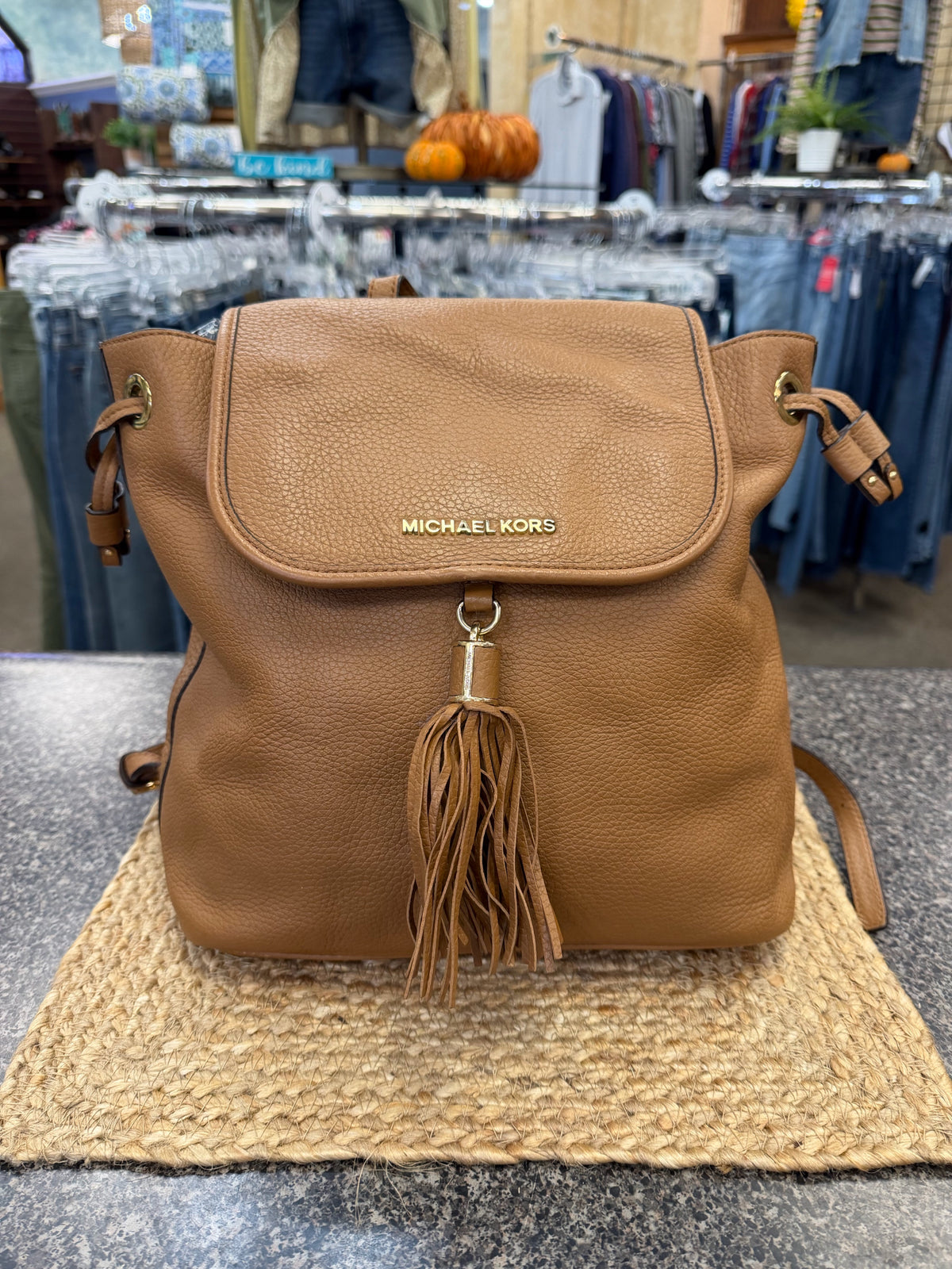 Pre-owned MICHAEL KORS Brown Gold Trim Backpack Designer Purse