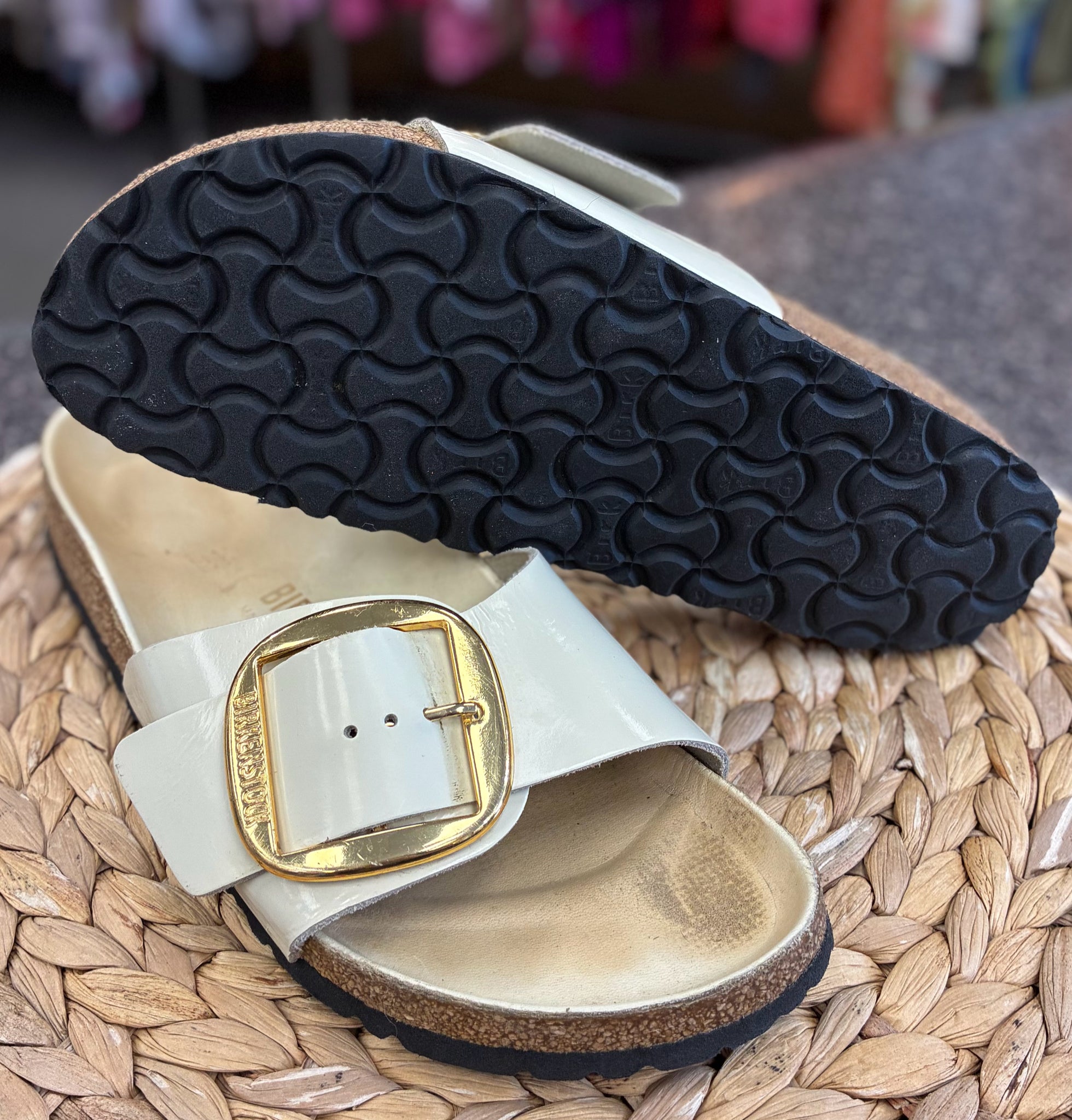 Pre-owned BIRKENSTOCK Tan Size 8 Designer Sandal