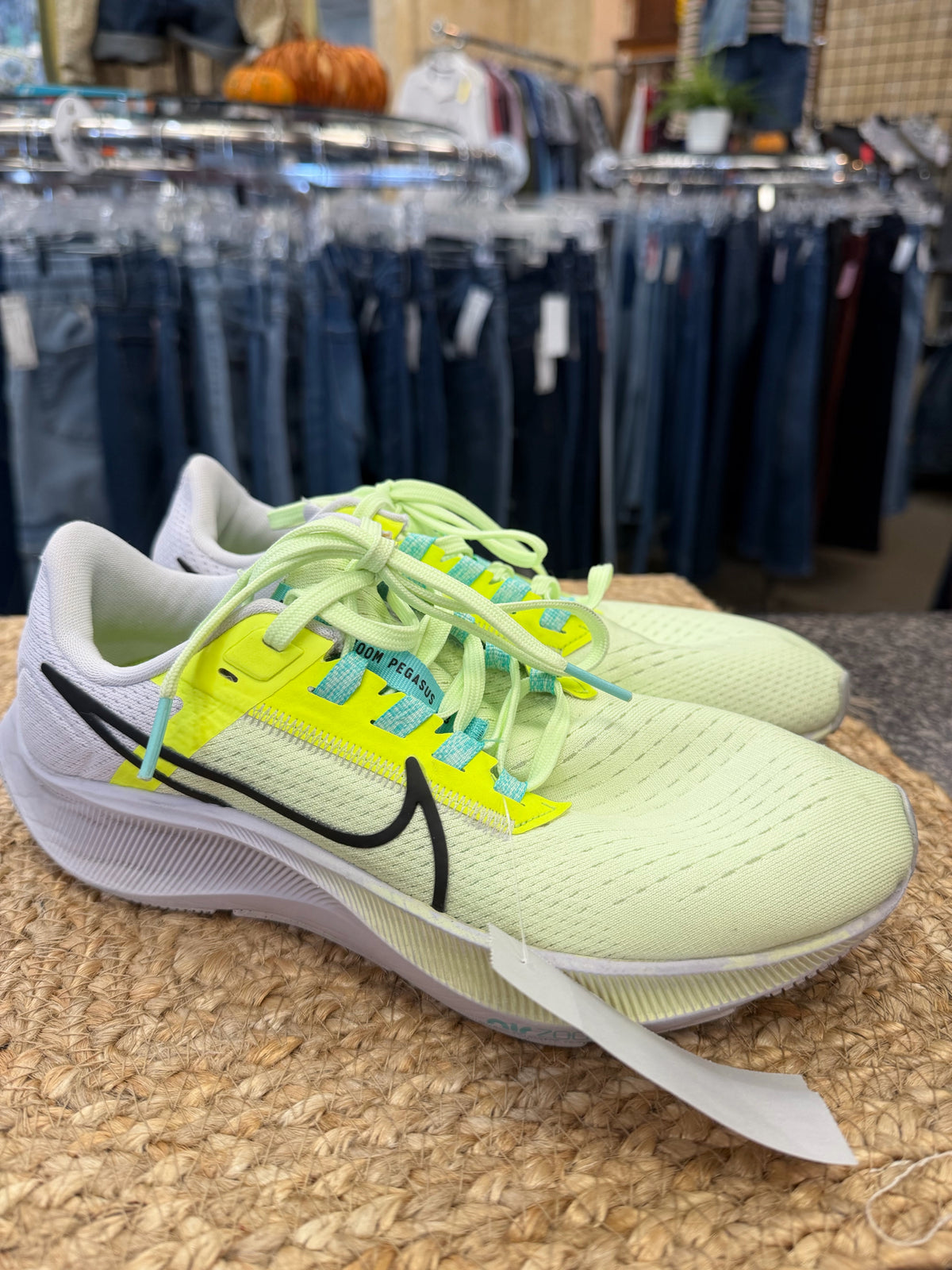 Pre-owned NIKE LIME PLAID Neon Yellow Size 7 Sneaker