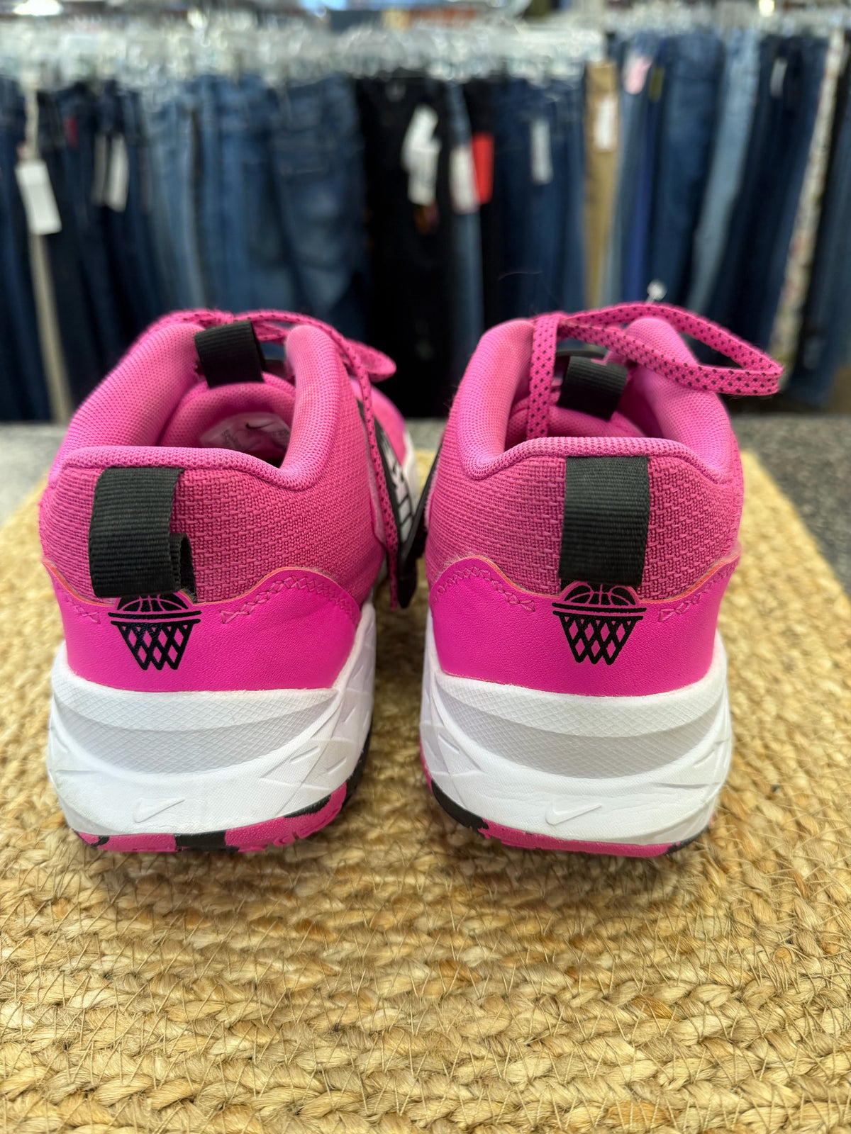 Pre-owned NIKE Hot pink Black Trim Size 7 Designer Sneaker