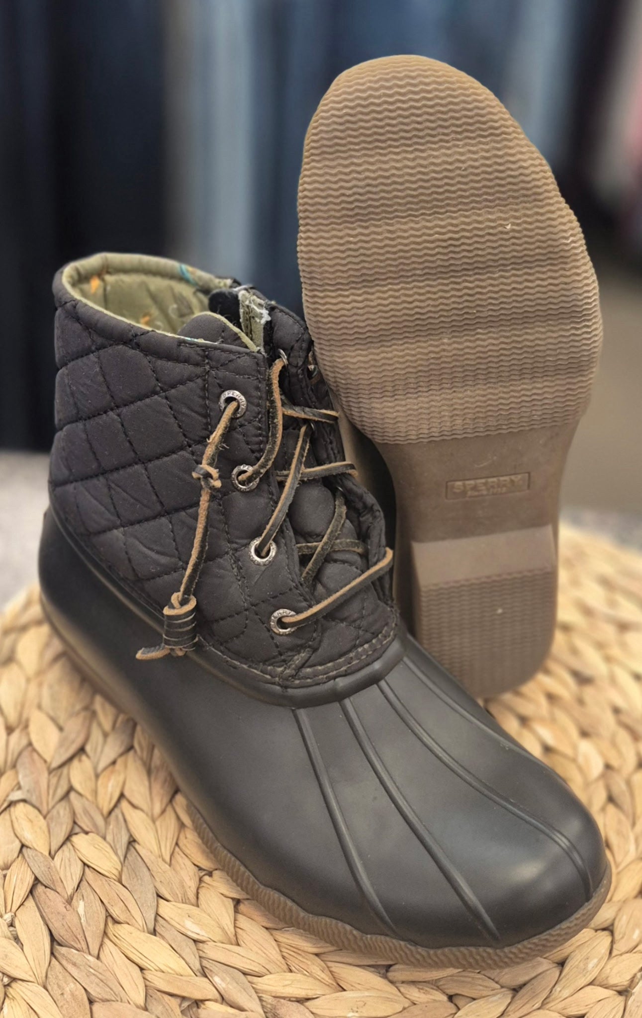 Pre-owned SPERRY Black Olive Inside Size 7.5 Designer Boot