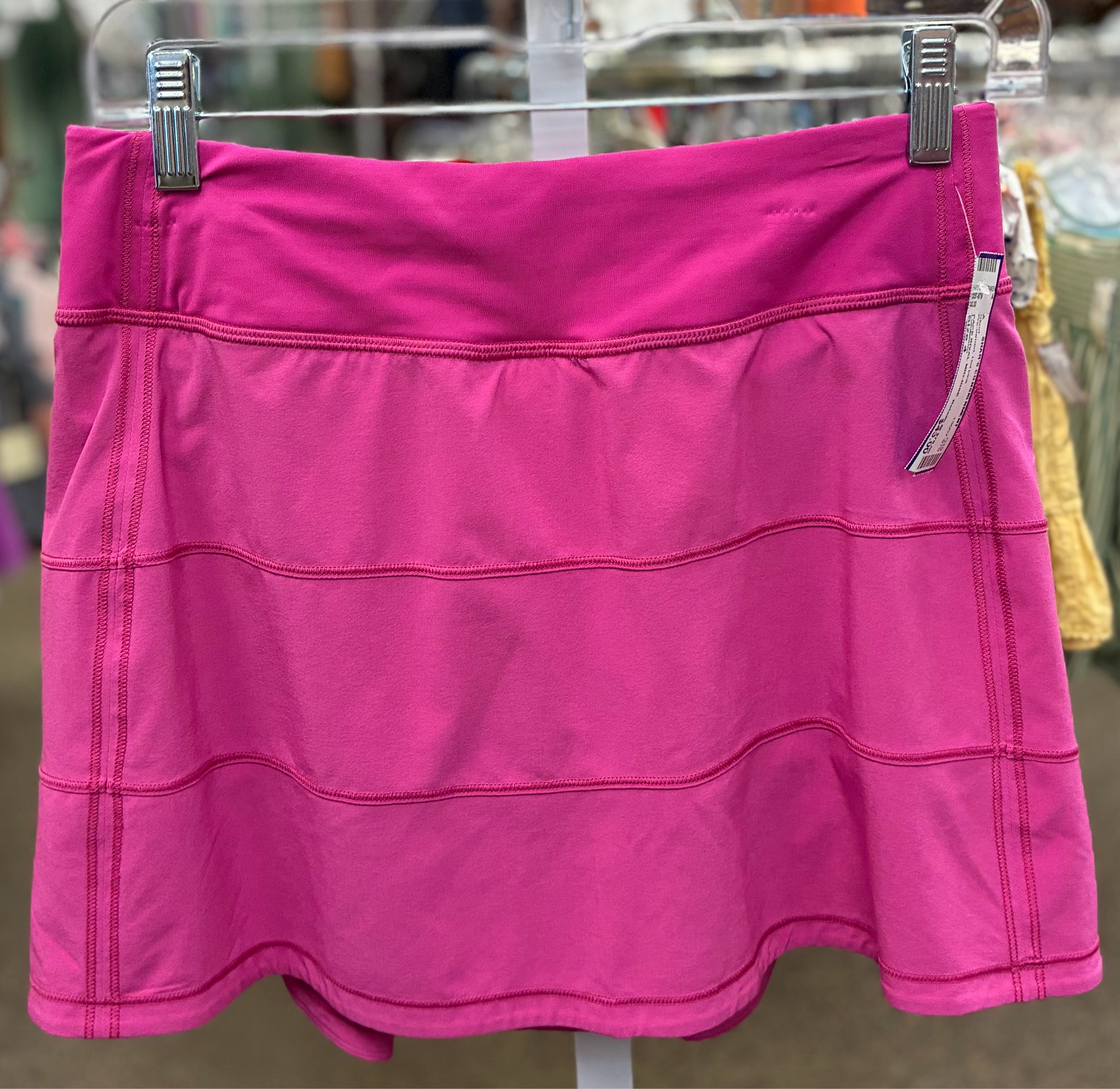 Pre-owned Lululemon Hot pink Size: 4 Skort