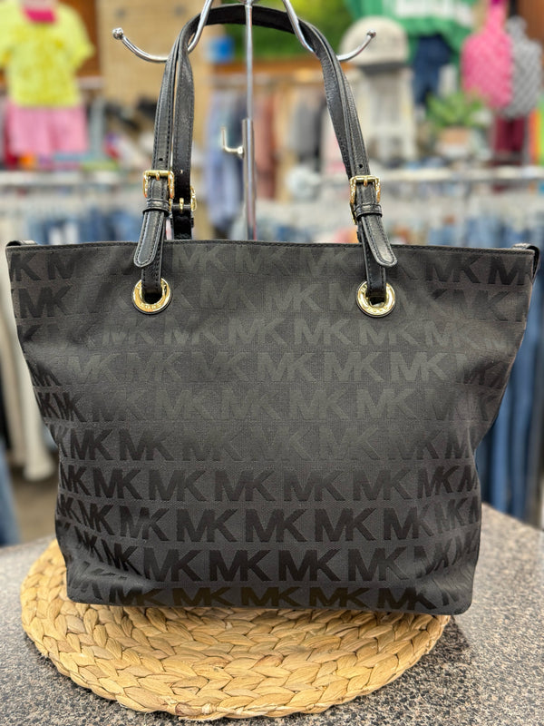 Pre-owned MICHAEL KORS Black Signature Shoulder Designer Purse