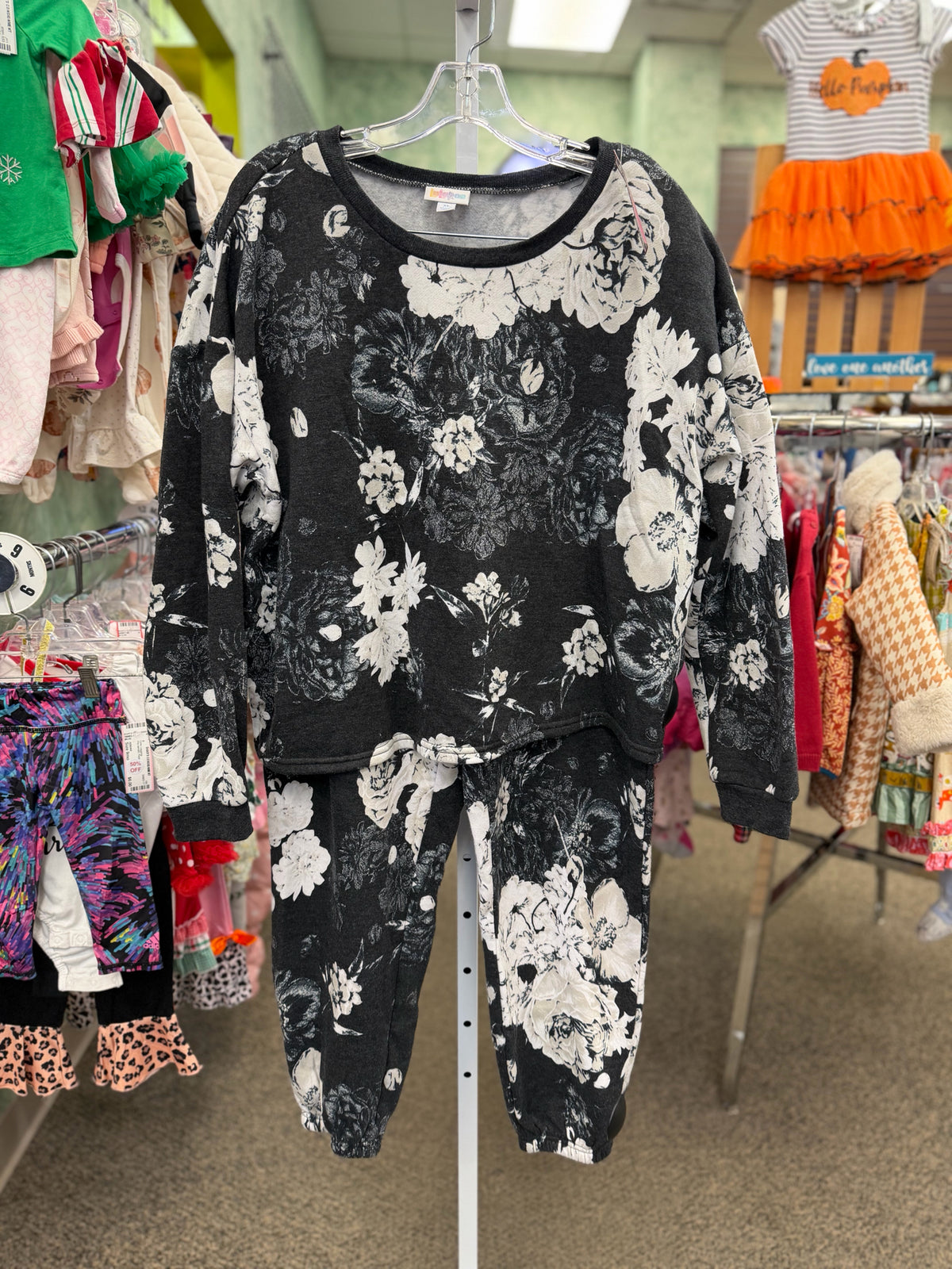 Pre-owned LULAROE Black White Floral Dr Size 14/16 Long Sleeve PantSet