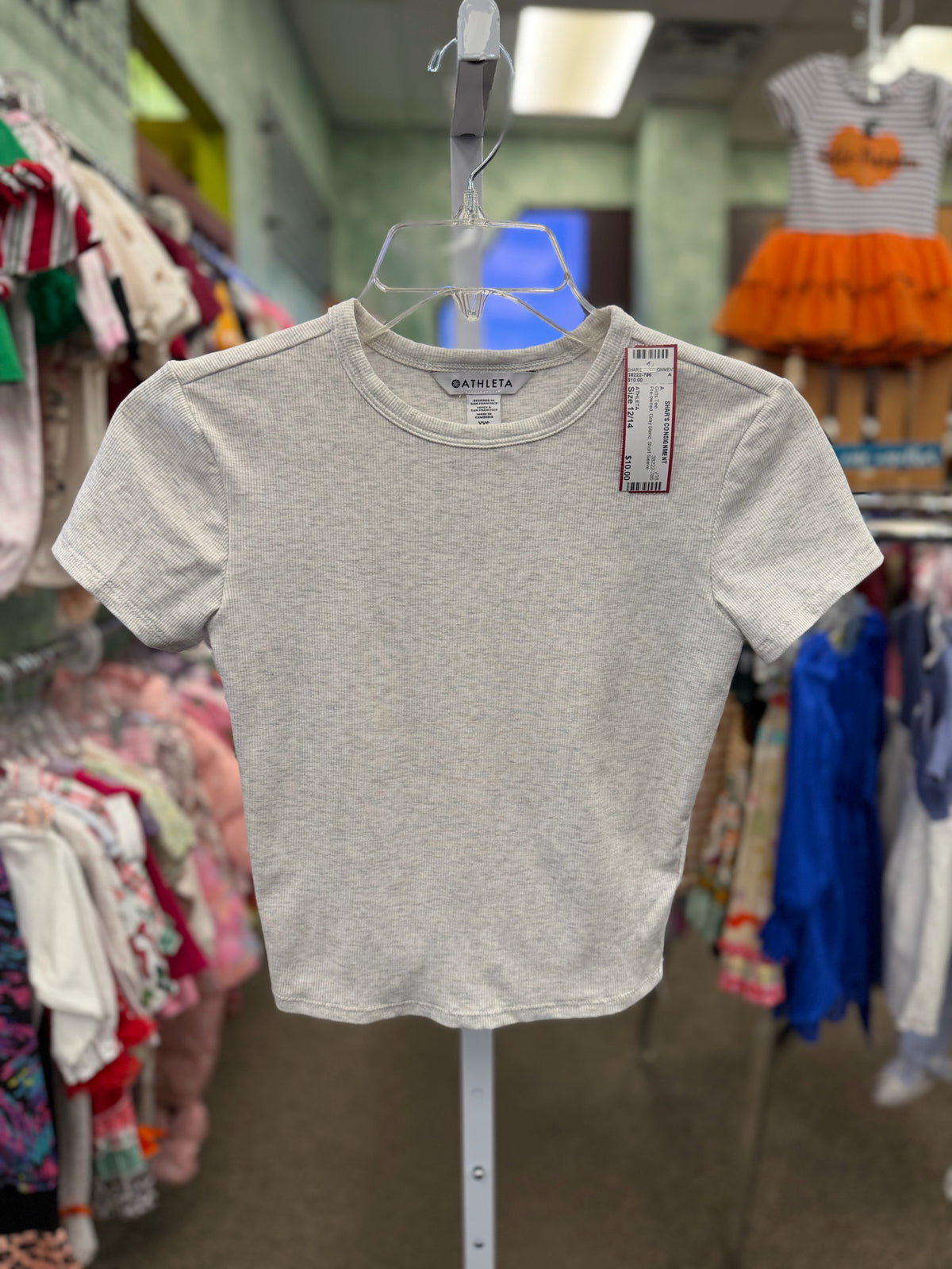Pre-owned ATHLETA Gray blend Size 12/14 Short Sleeve Girls Tee