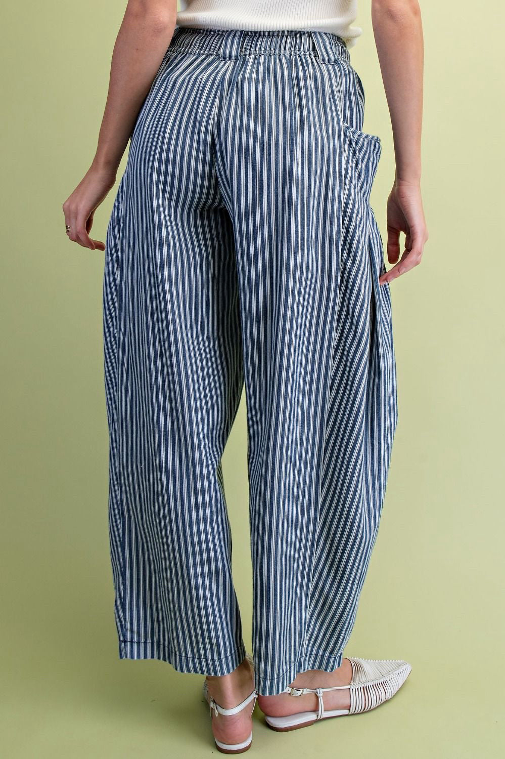 New EASEL DENIM PINSTRIPE White Size Small Pants