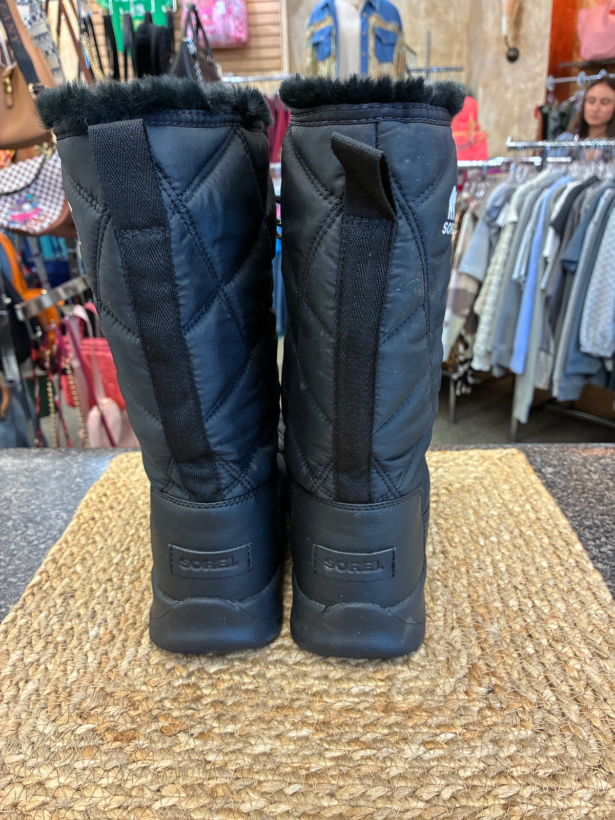 Pre-owned SOREL Black Size 9.5 Designer Boot