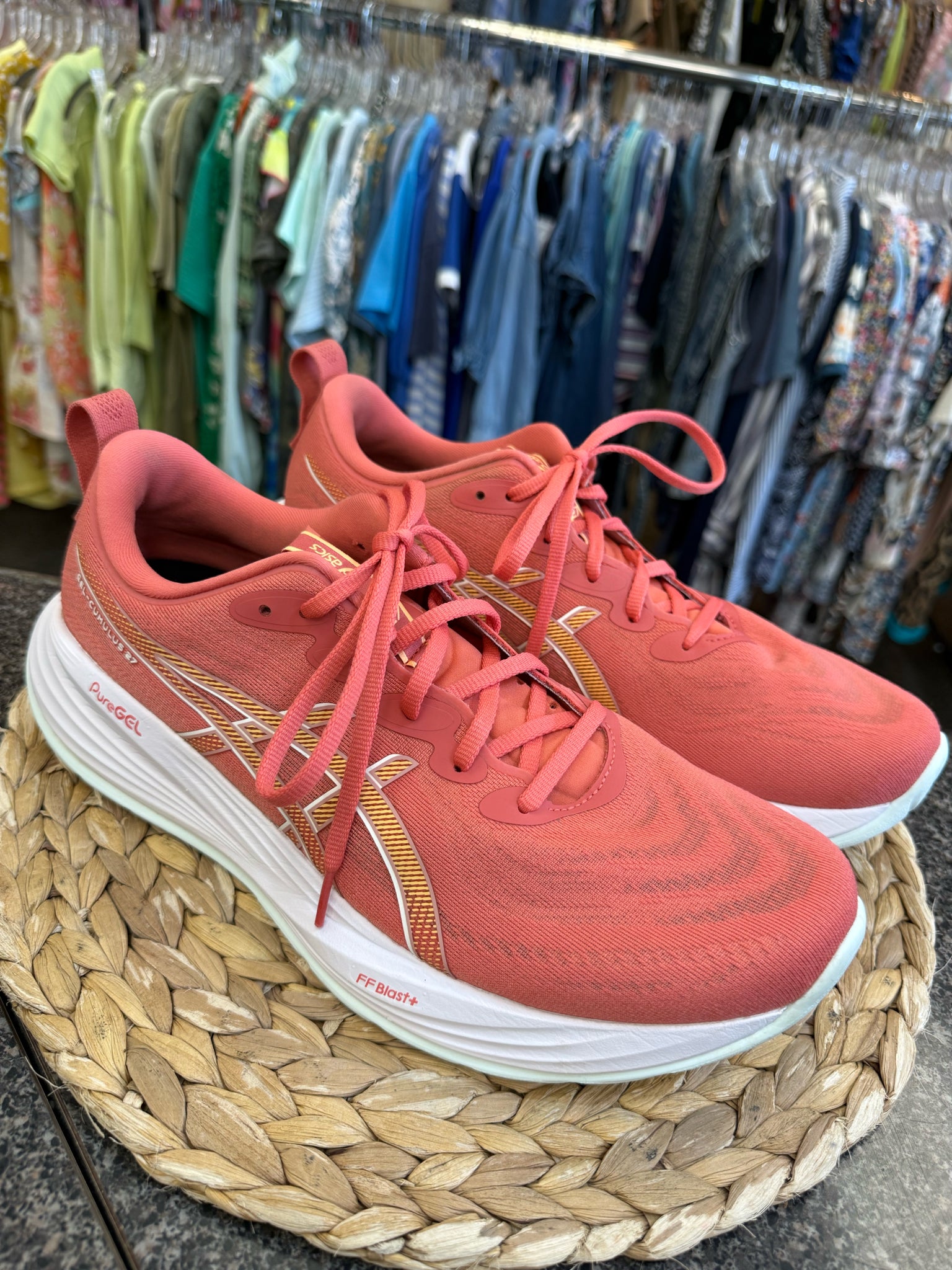 Pre-owned ASICS Dark pink Orange Trim SHOE SIZE 12 MENS Sneakers