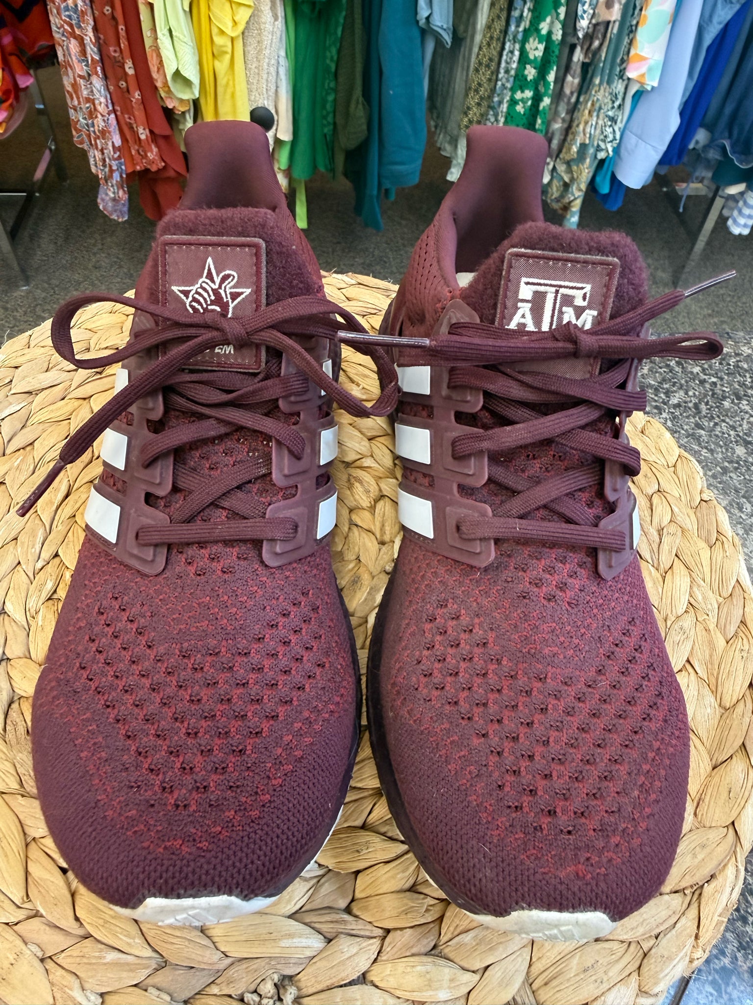 Pre-owned ADIDAS Wine White Trim Size 7.5 Designer Sneaker